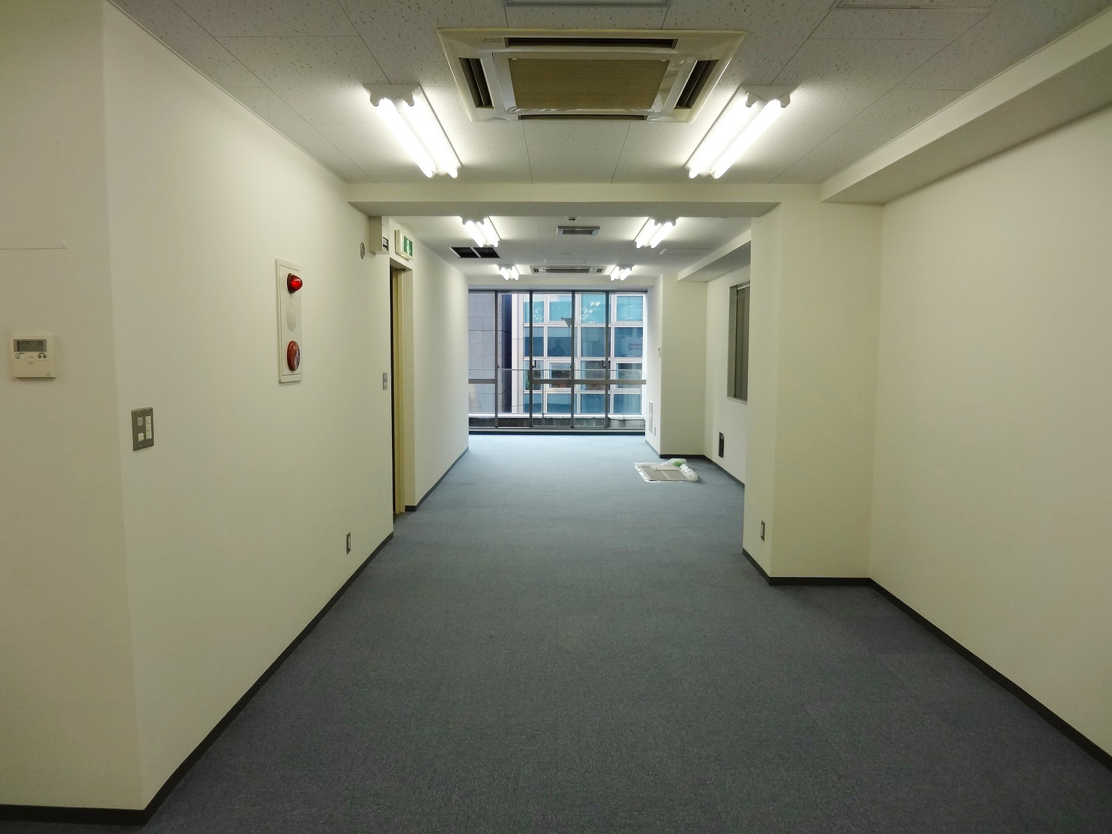 オフィス室内参考画像