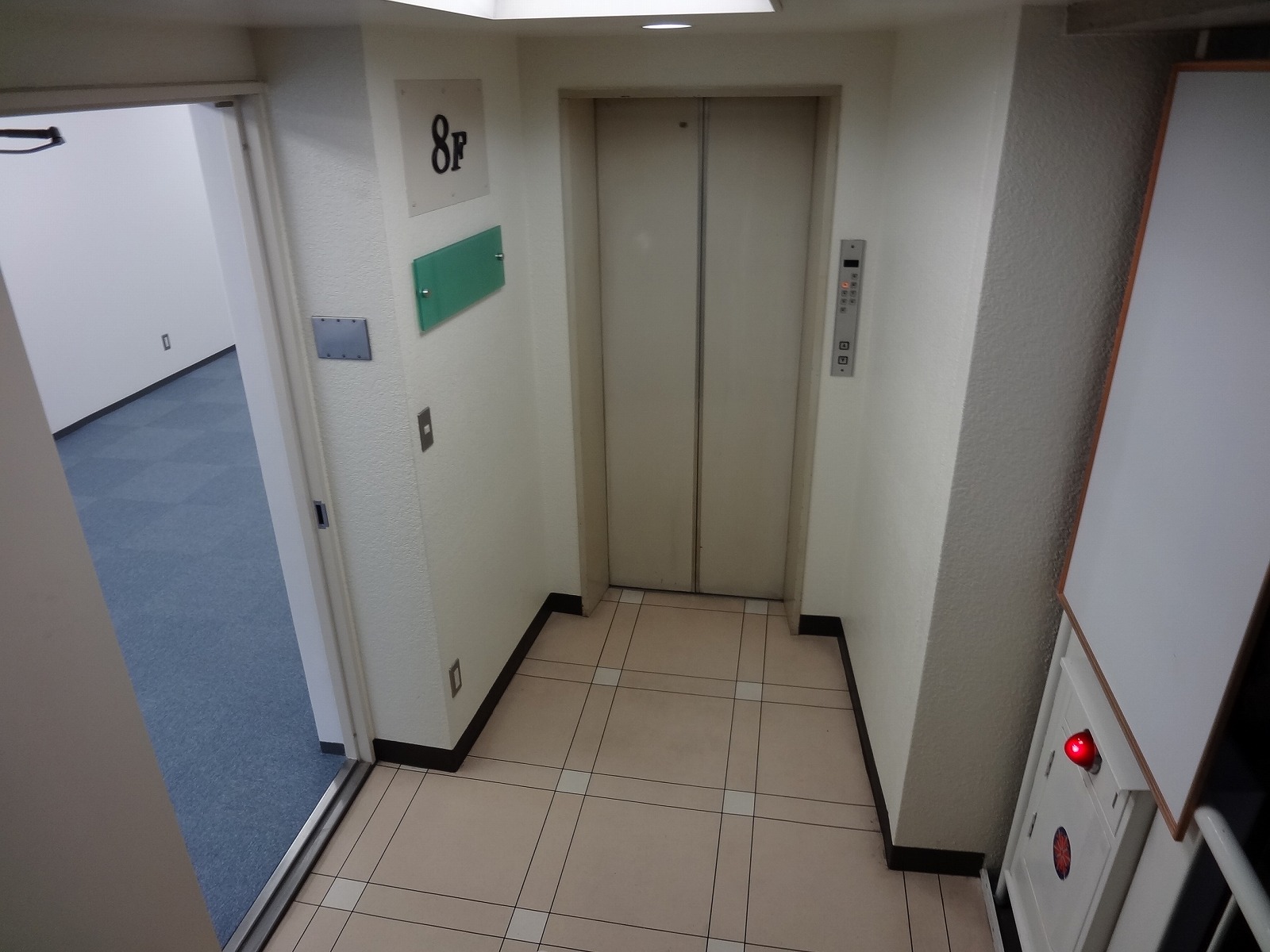 エレベーターホール