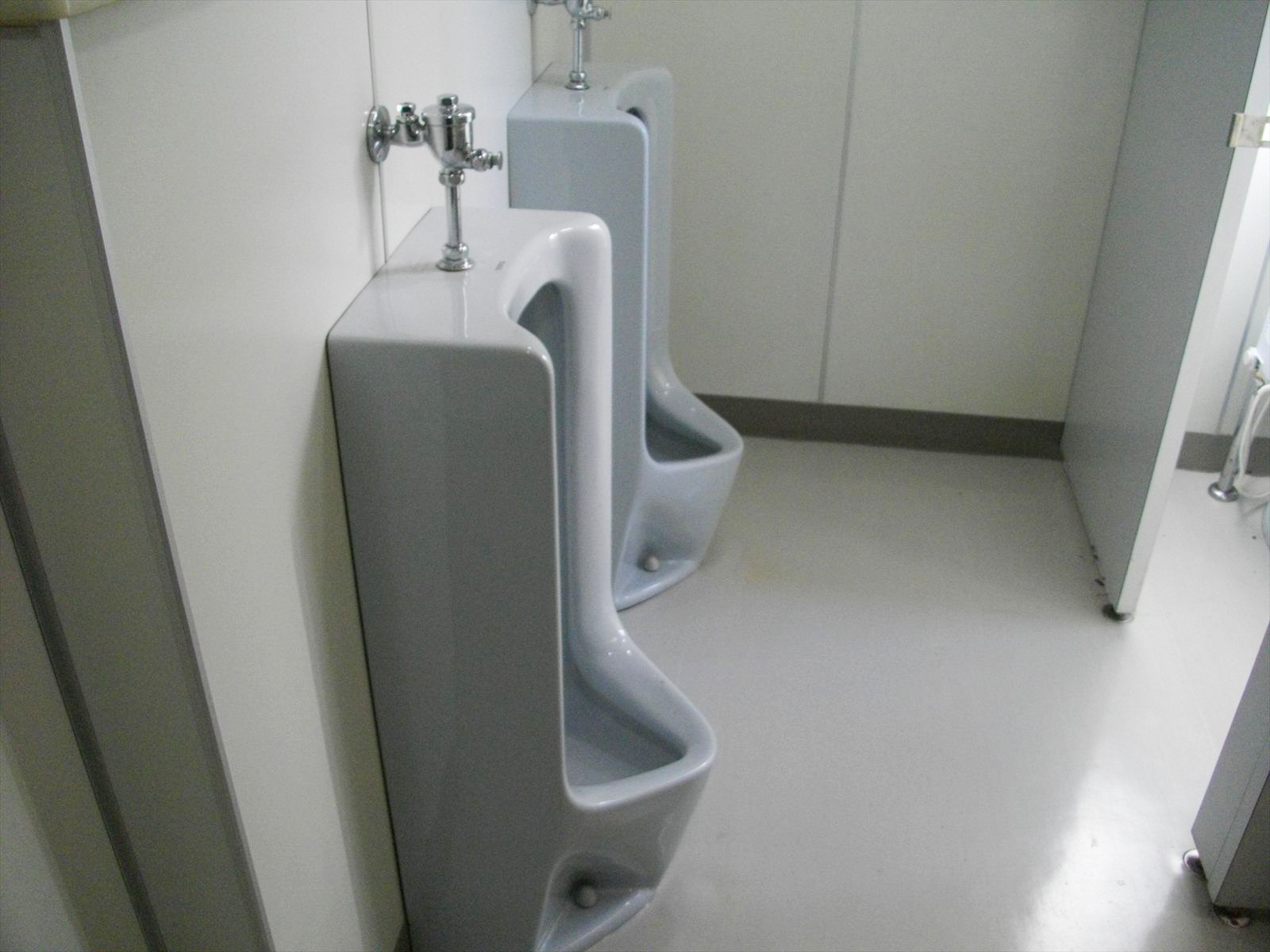 男性用トイレ