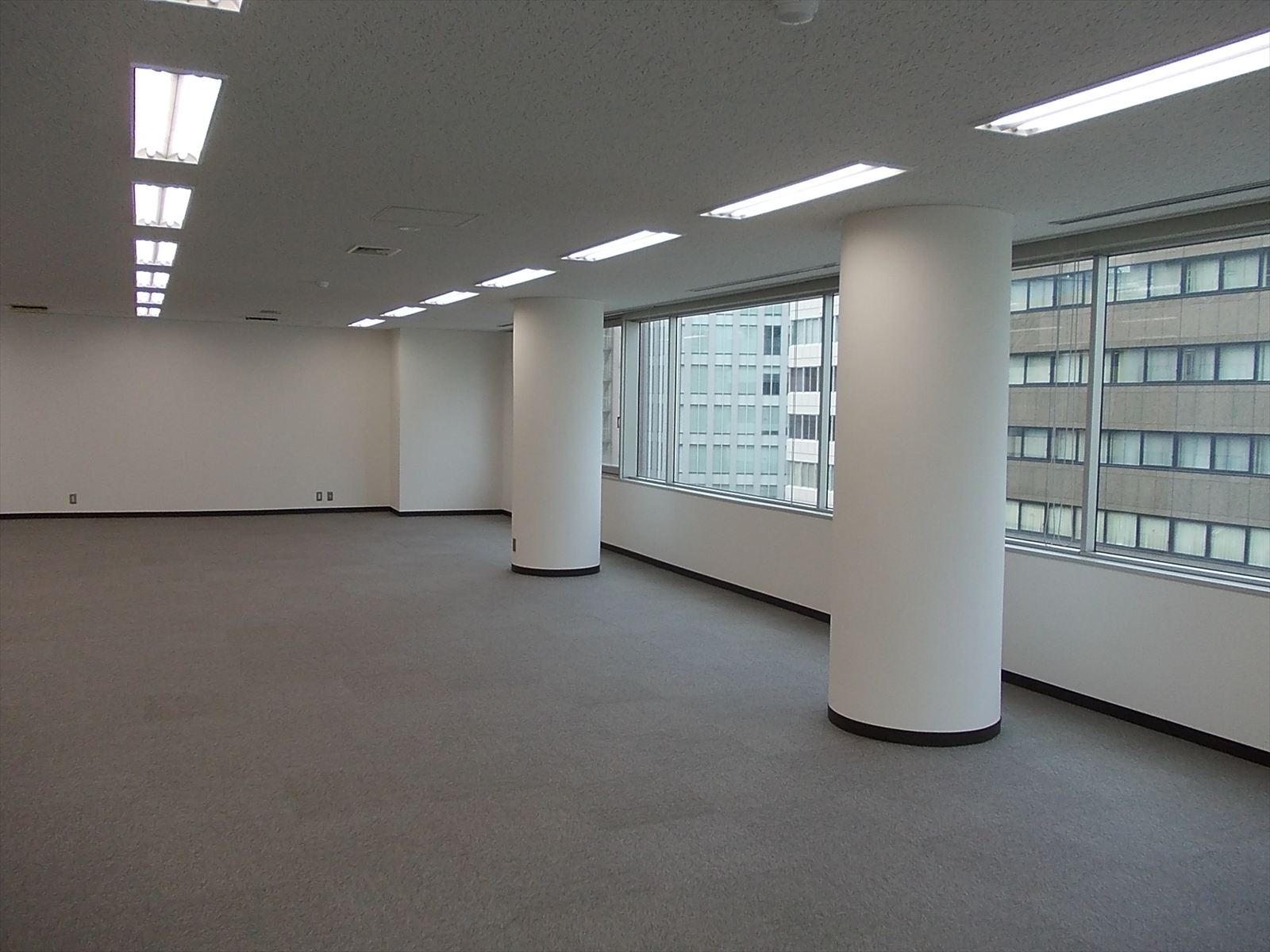 別角度からの様子