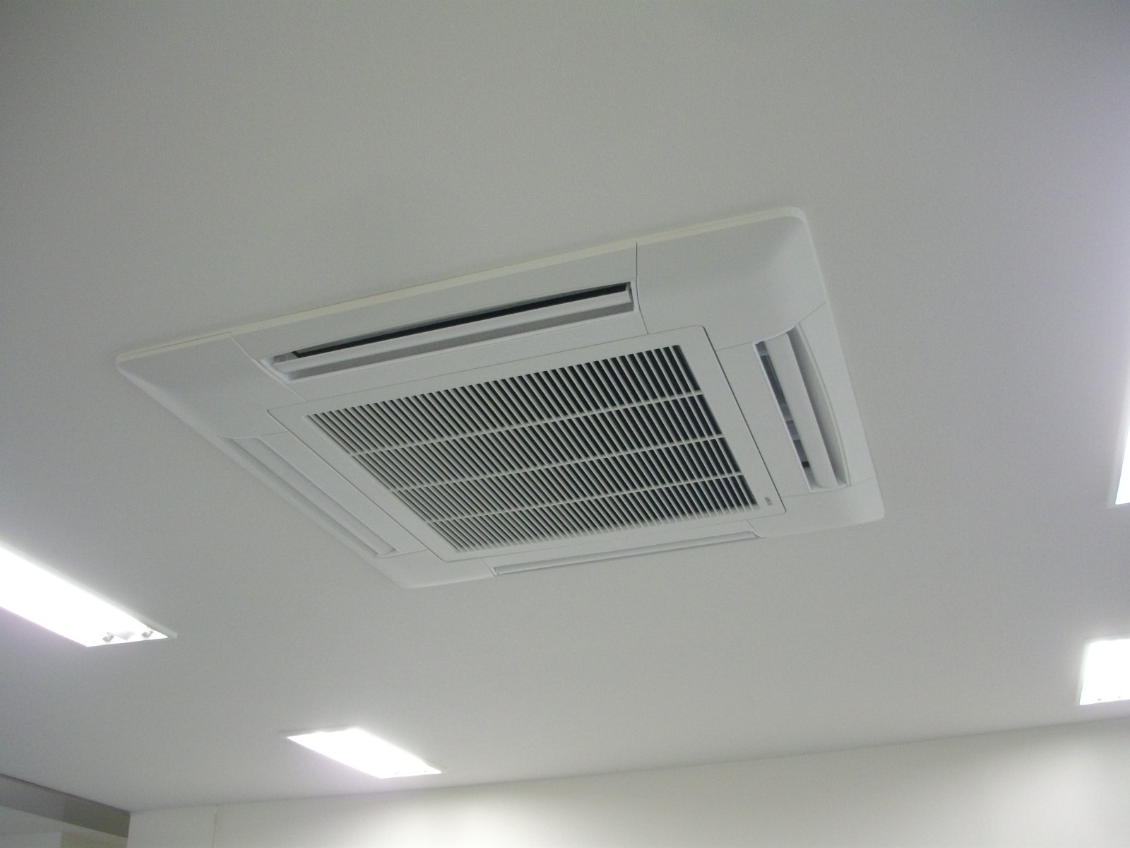空調は個別で調整可能