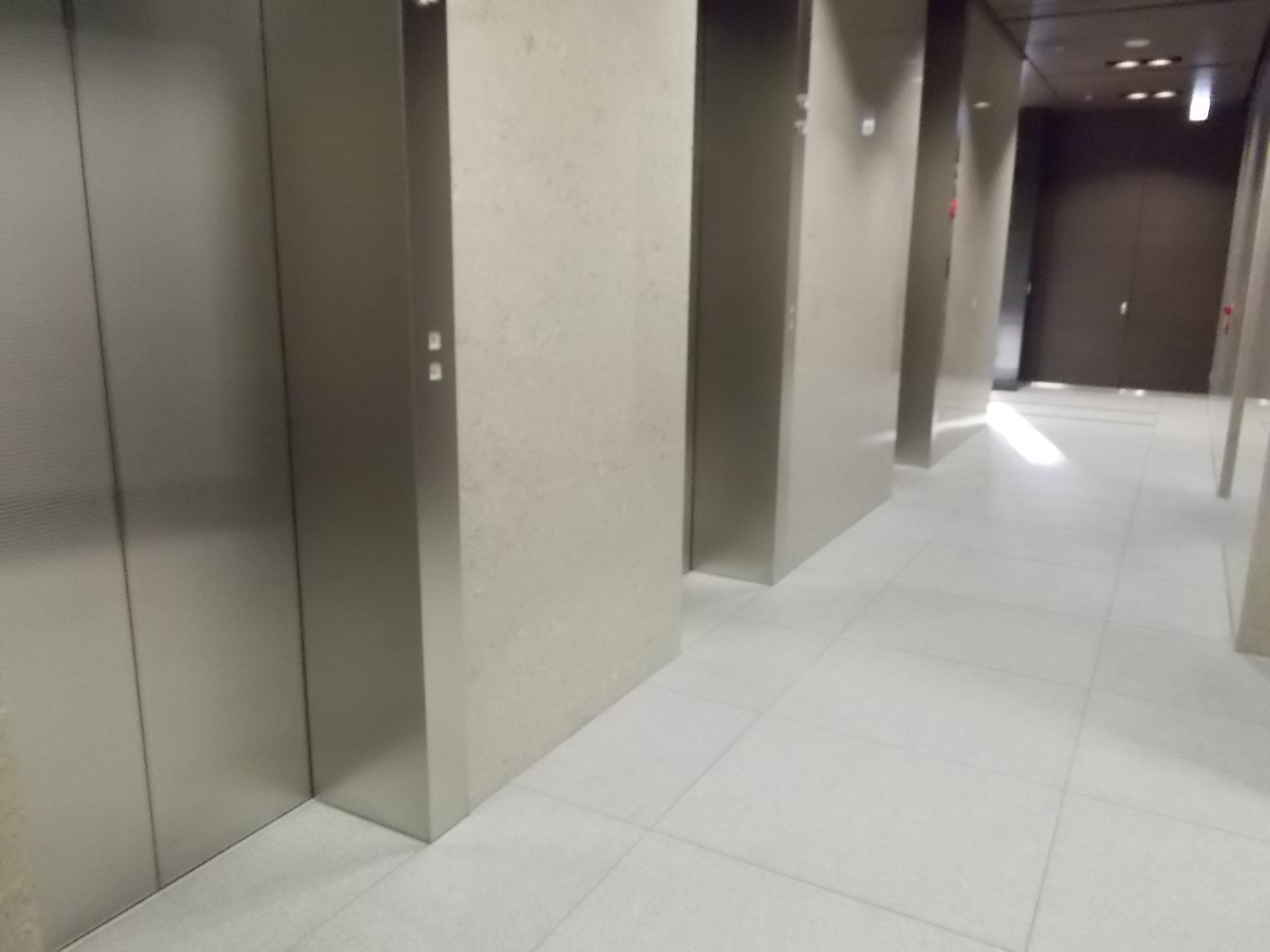 エレベーターホール