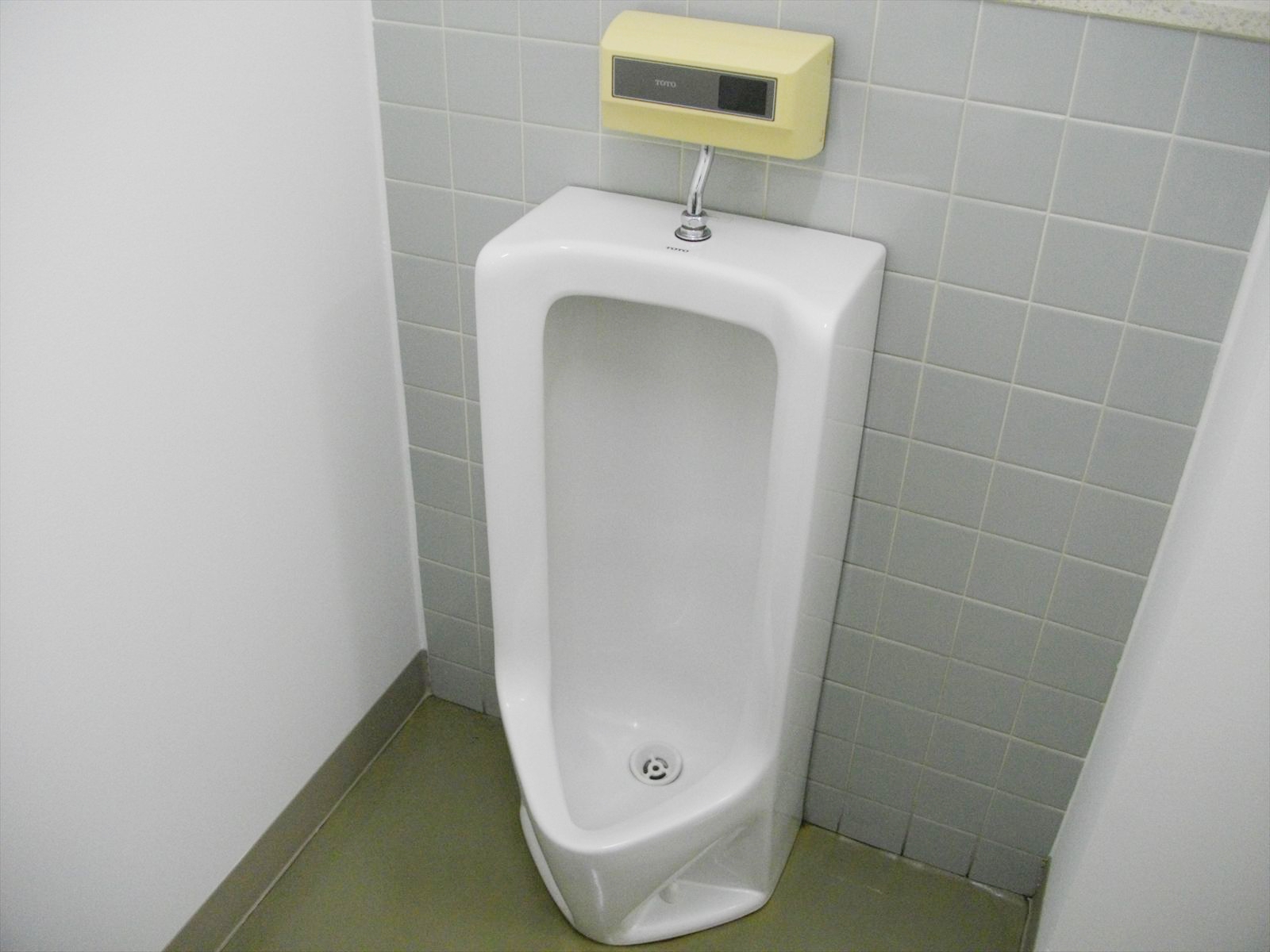 男性用トイレ
