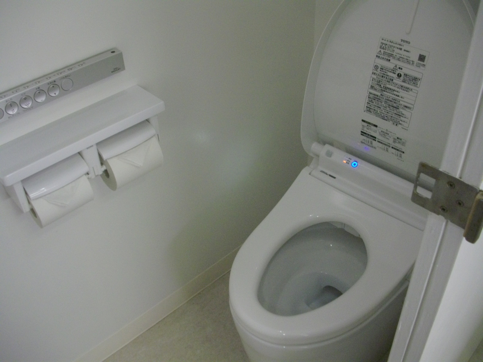 ウォシュレット付トイレ