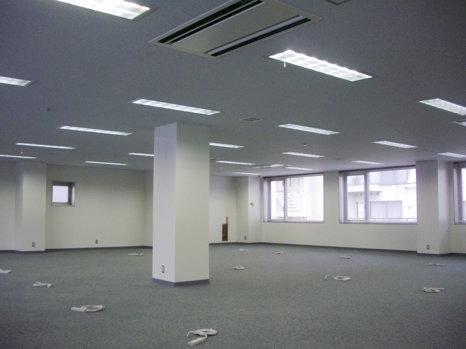 入口からの室内