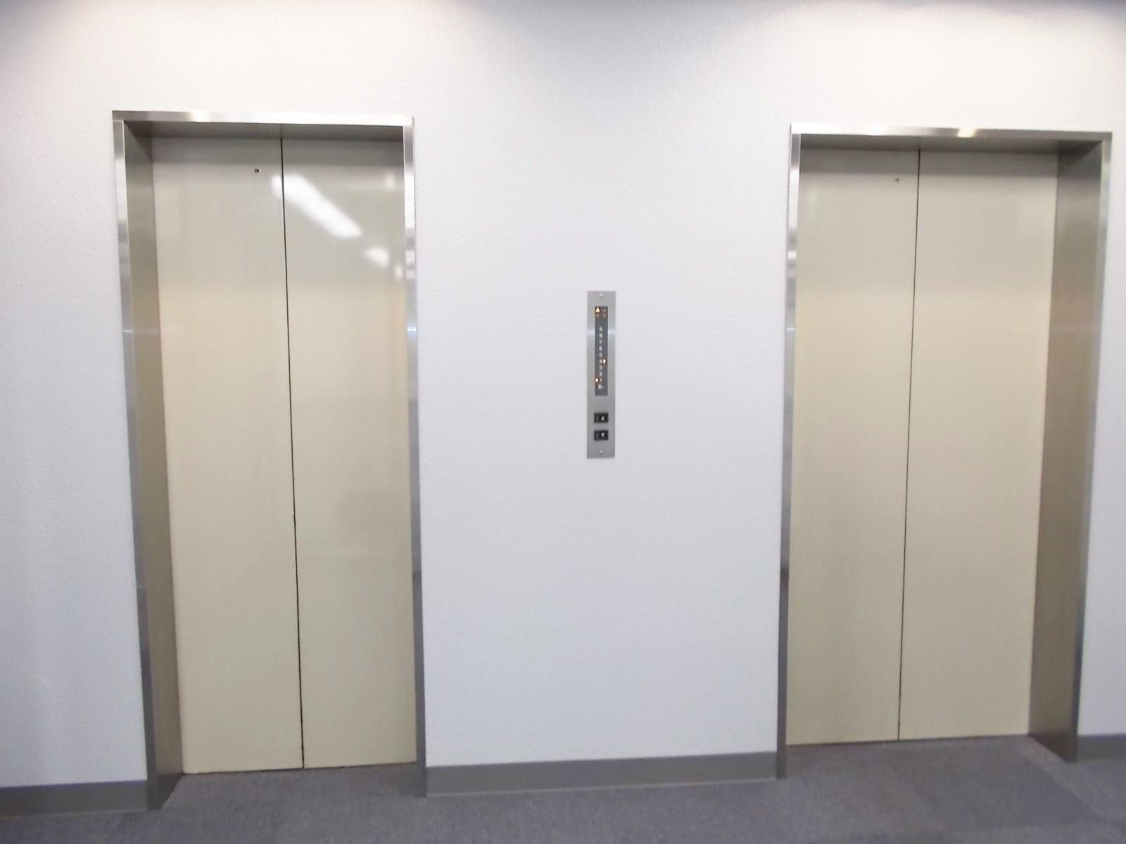 エレベーターホール