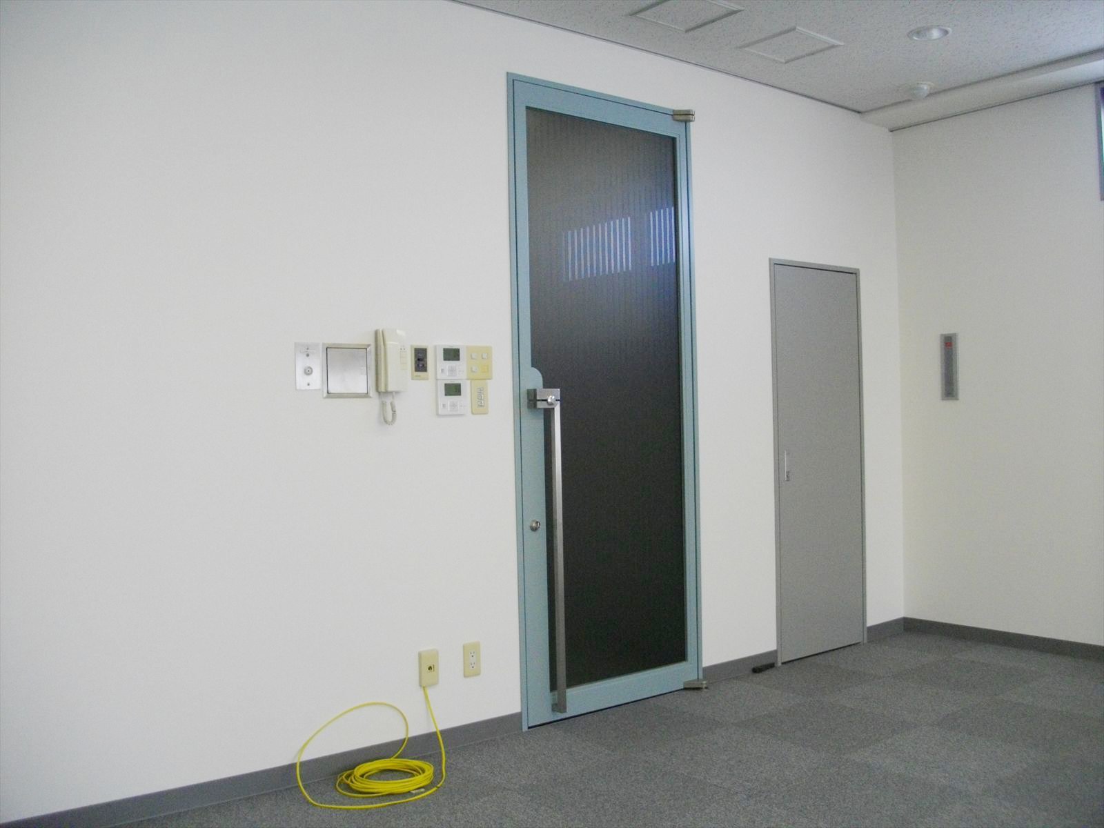 貸室出入口