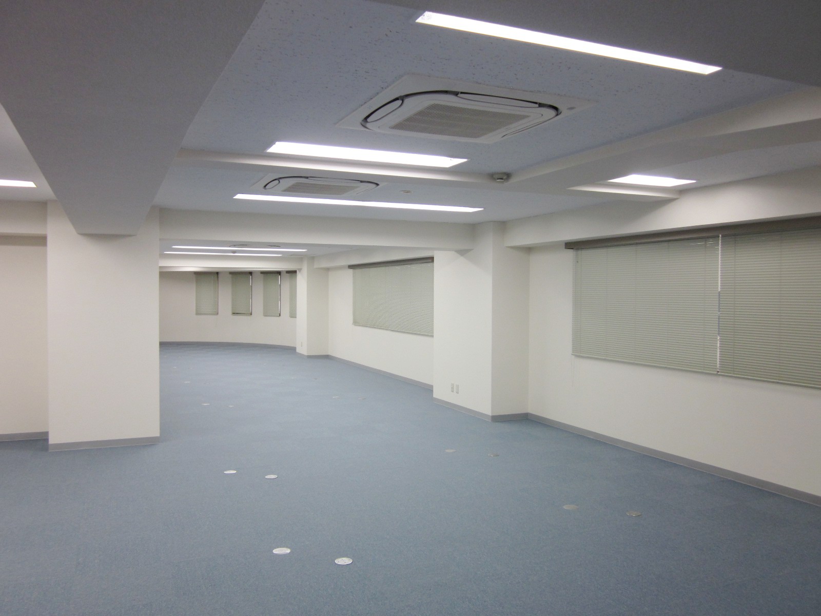 別角度の様子