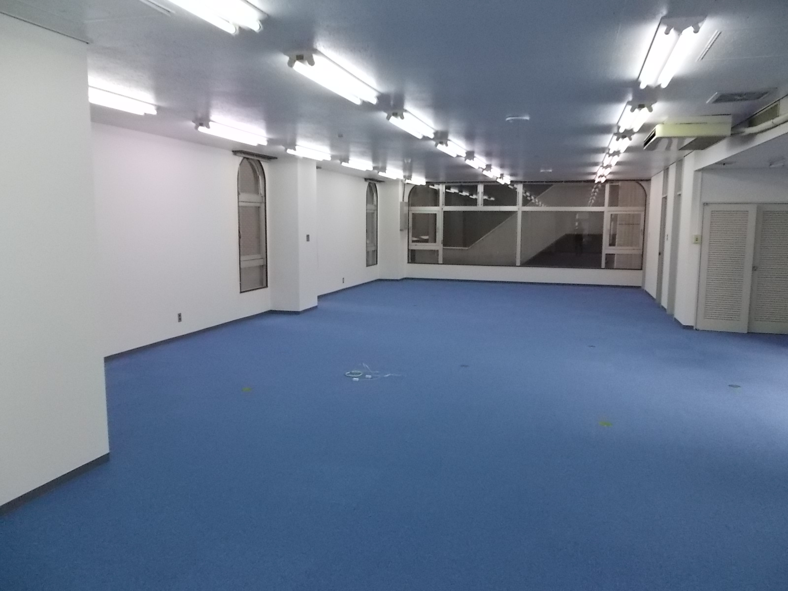 別角度の様子