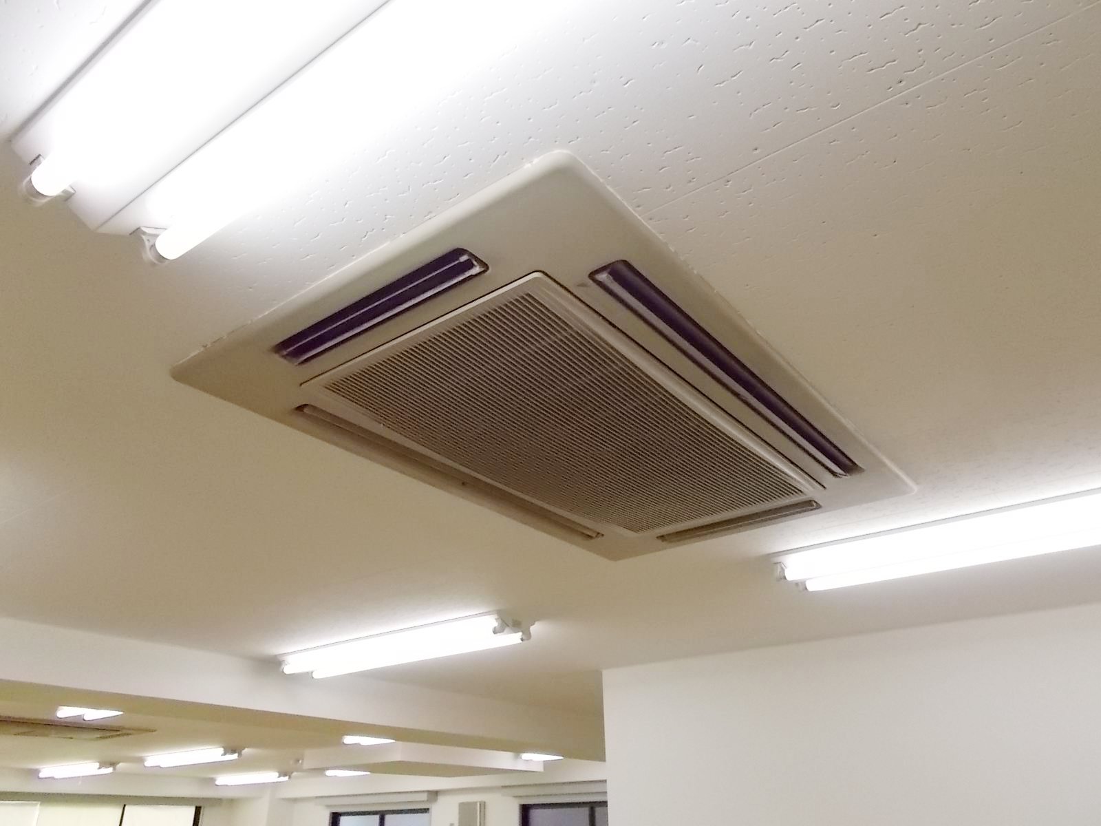 空調