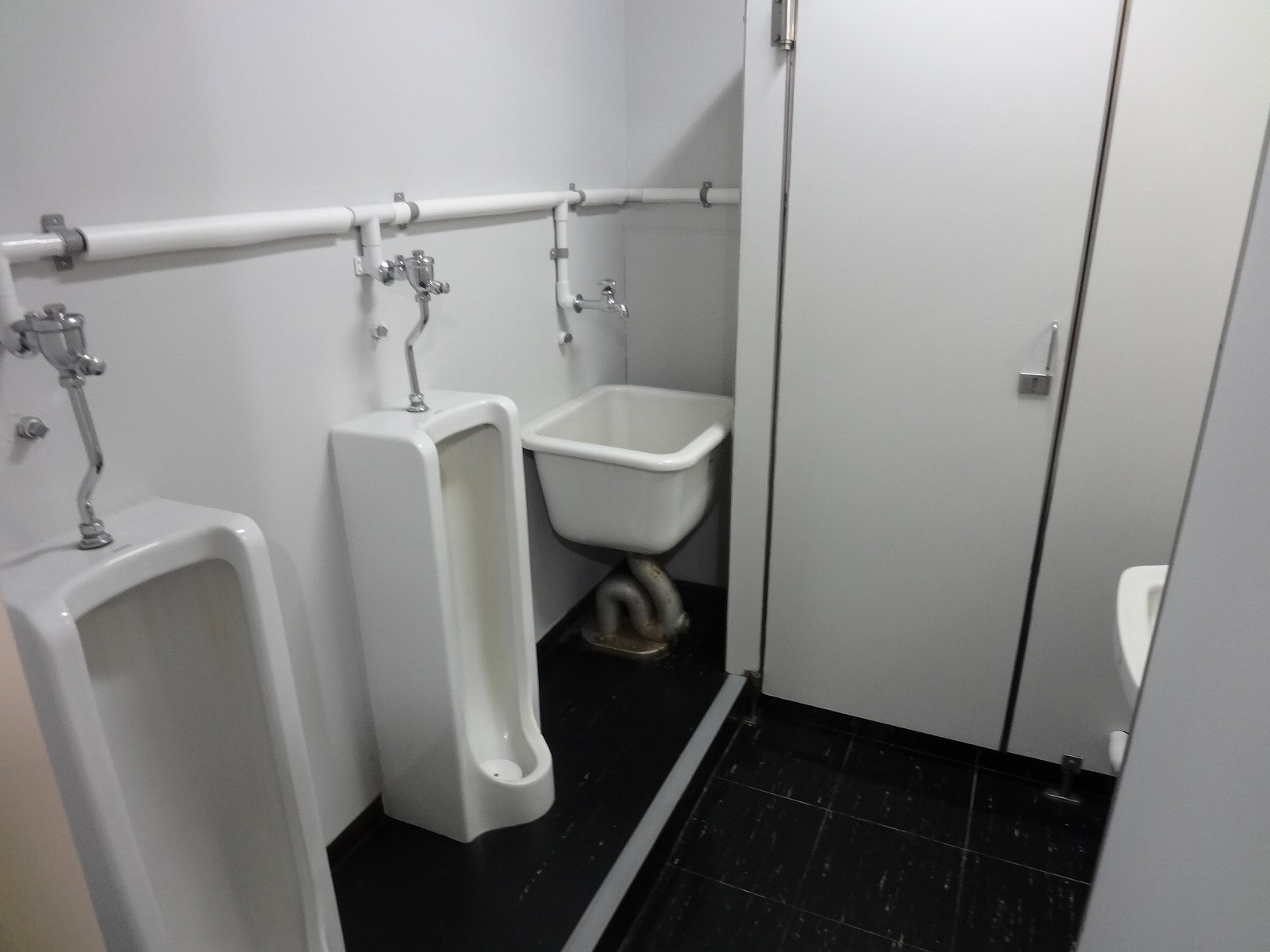 男性用トイレ