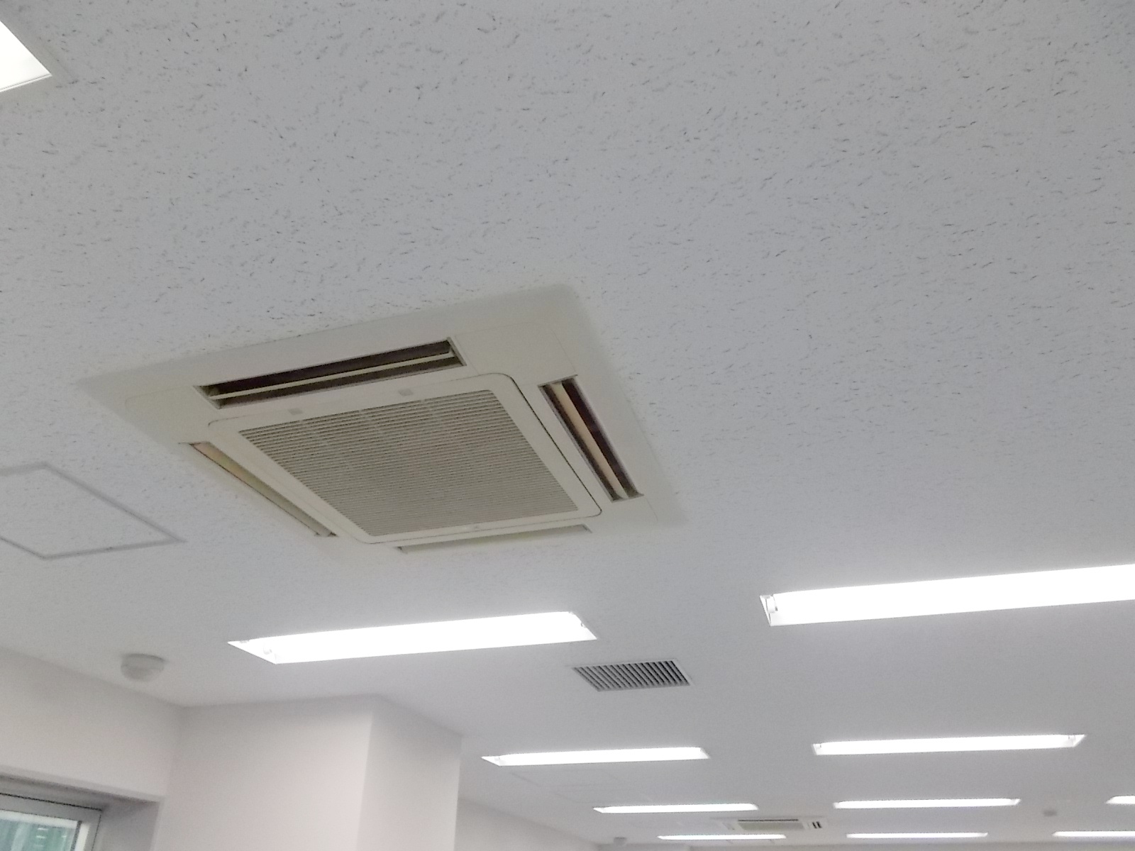 空調機器