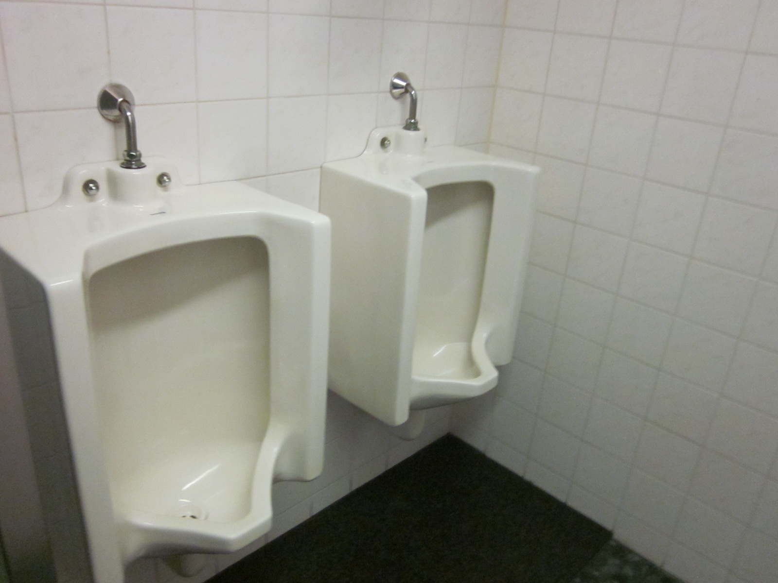 男性用トイレ