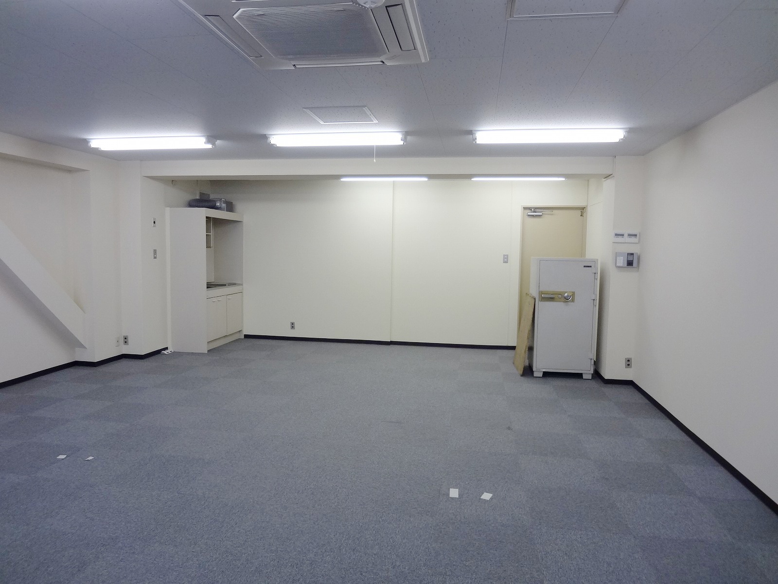 別角度の様子