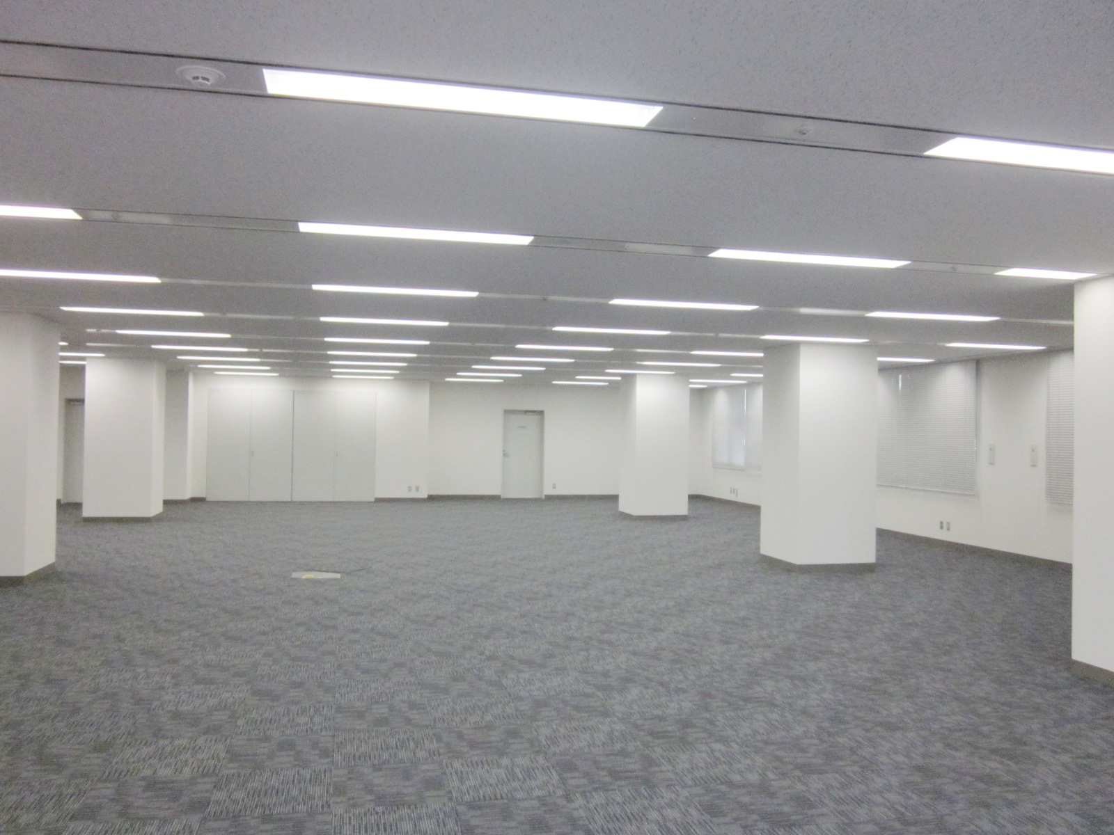 オフィス室内参考画像