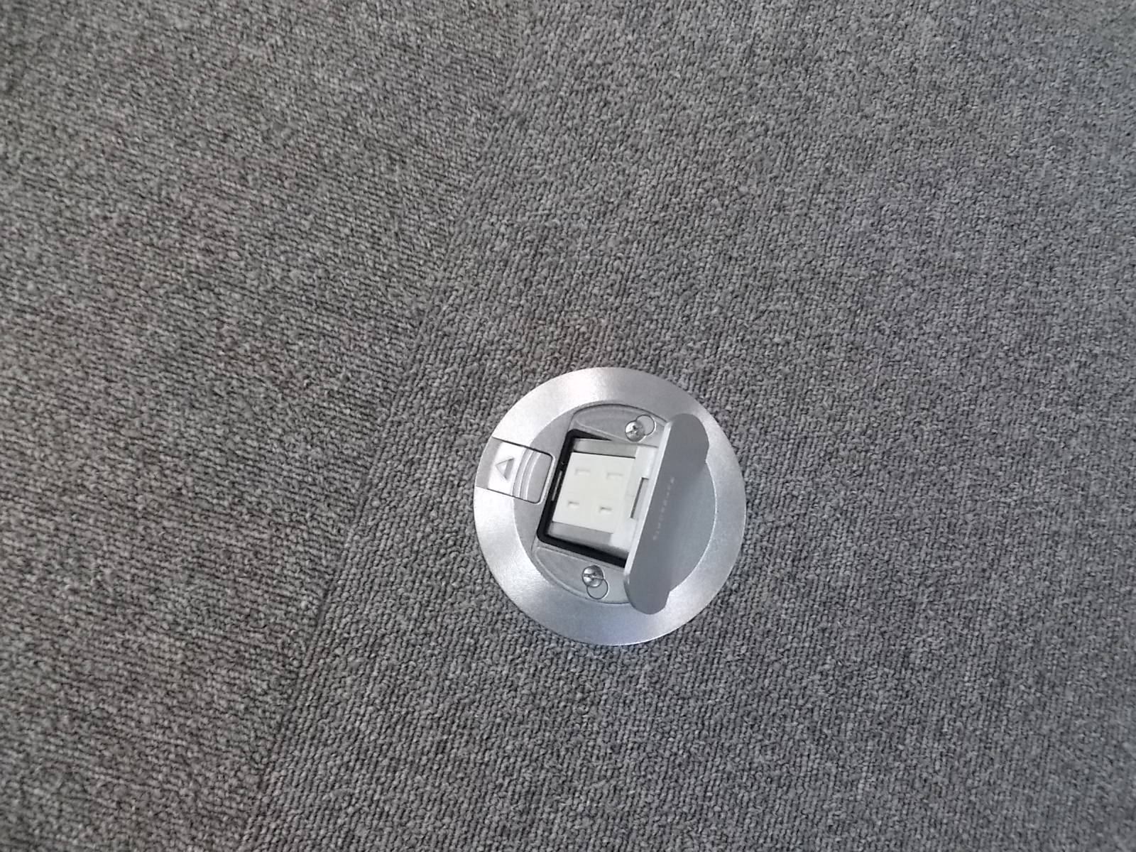 フリーアクセス対応床