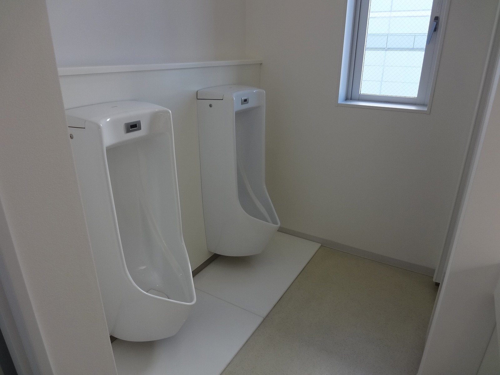 男性用トイレ