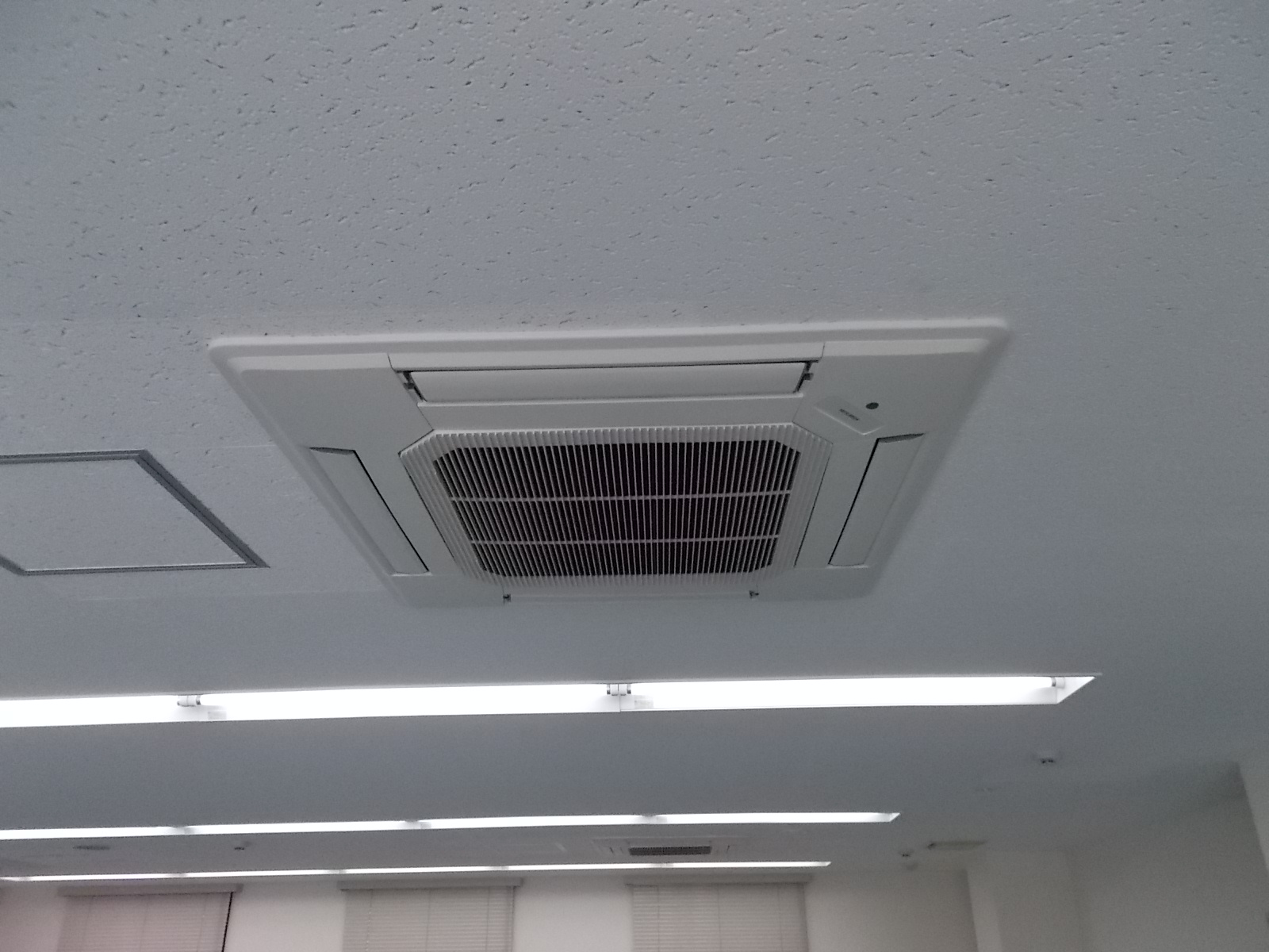 埋込み式空調
