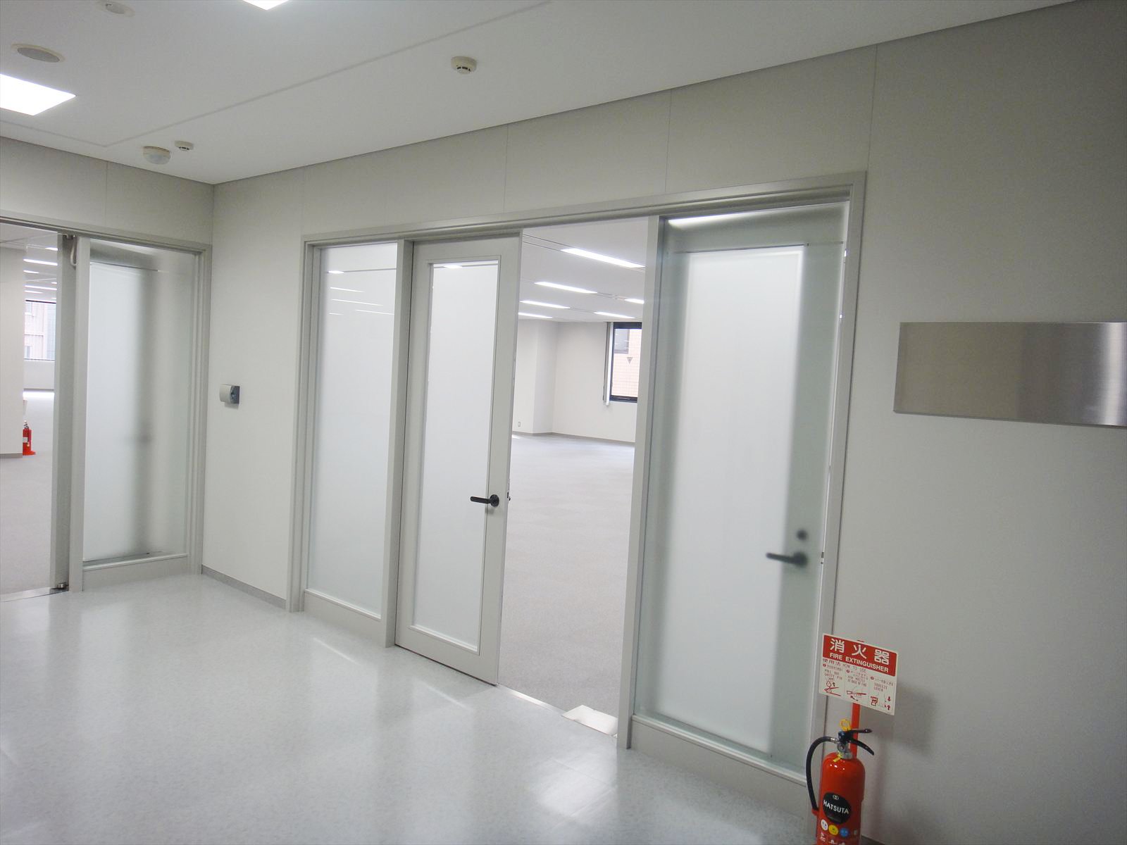 貸室出入口