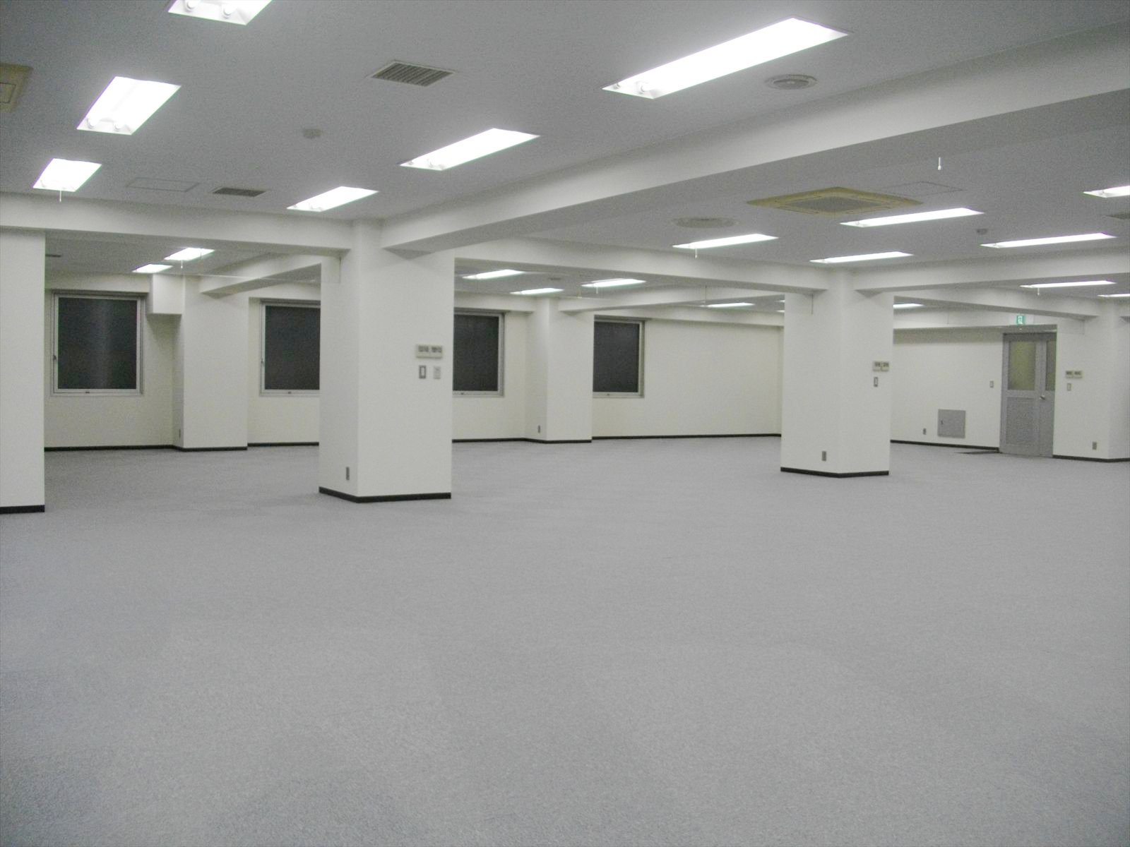 室内に一部柱あり