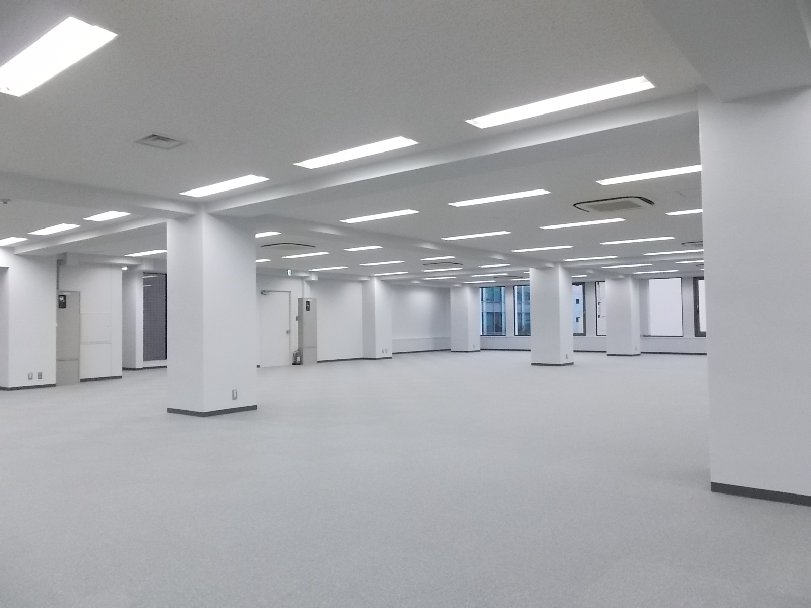 別角度の様子
