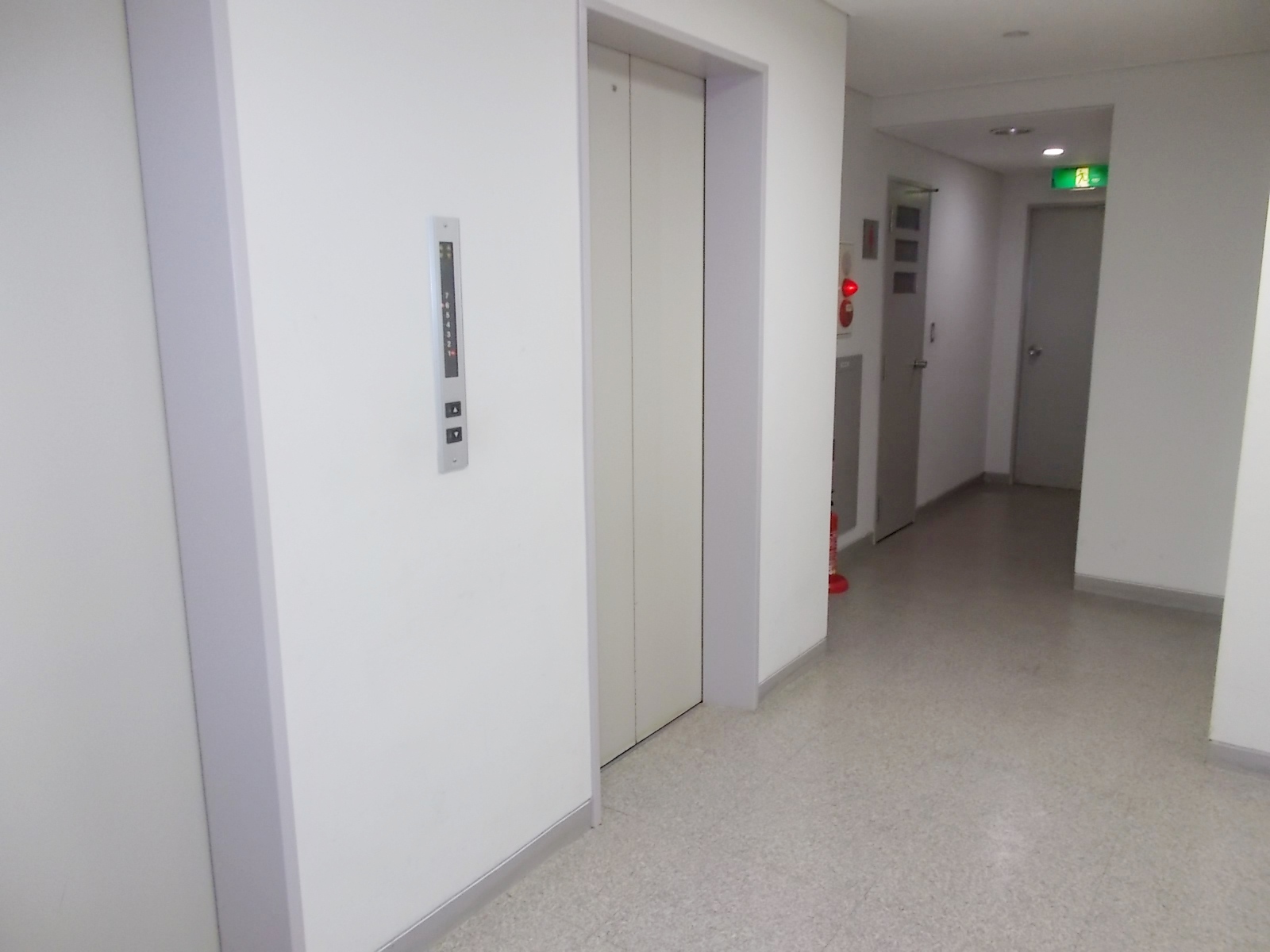 エレベーターホール