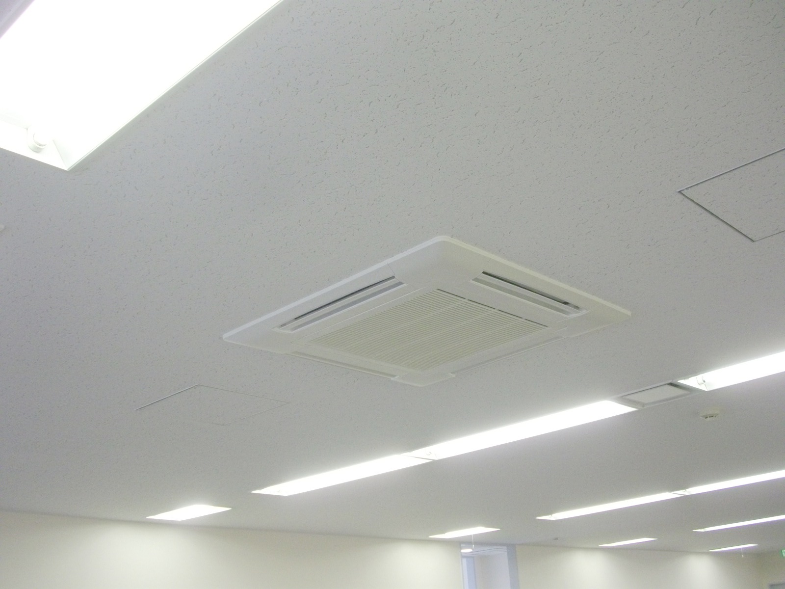 空調