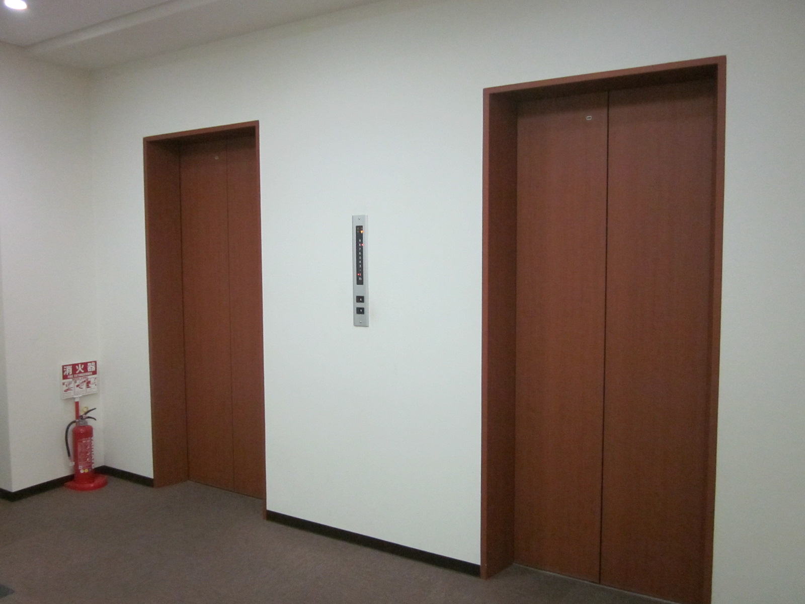 エレベーターホール