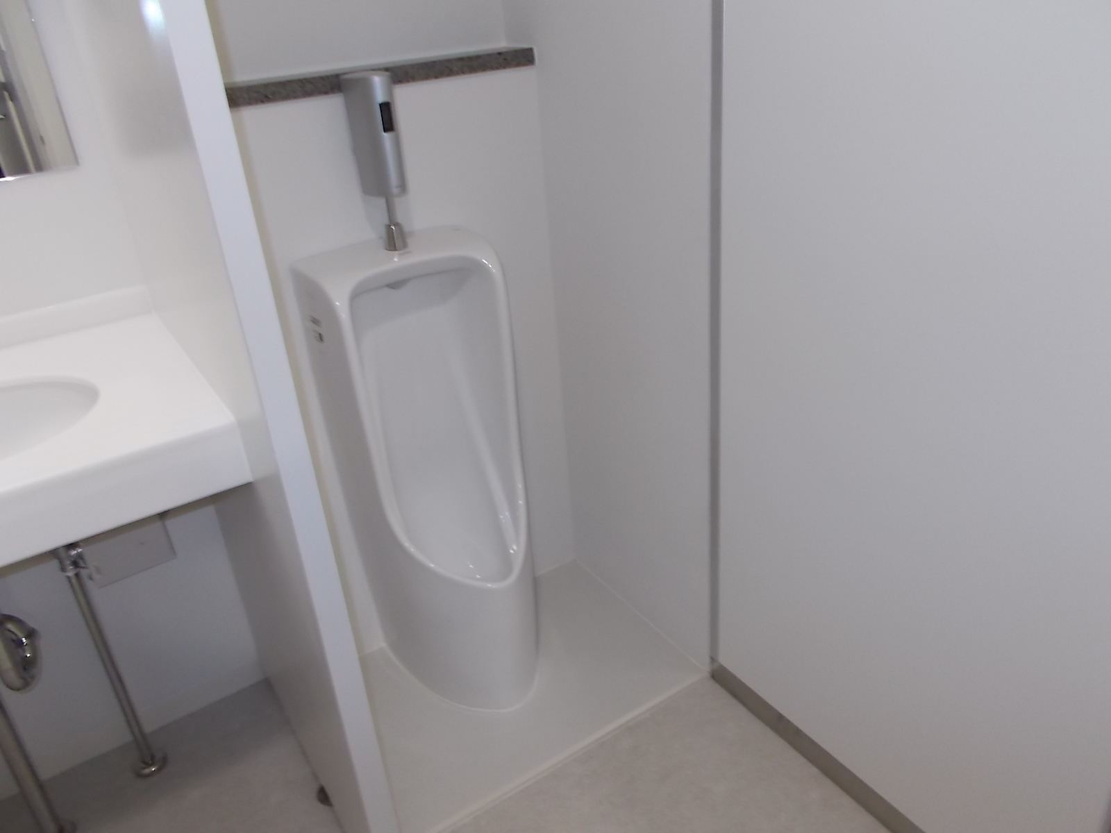 男性用トイレ
