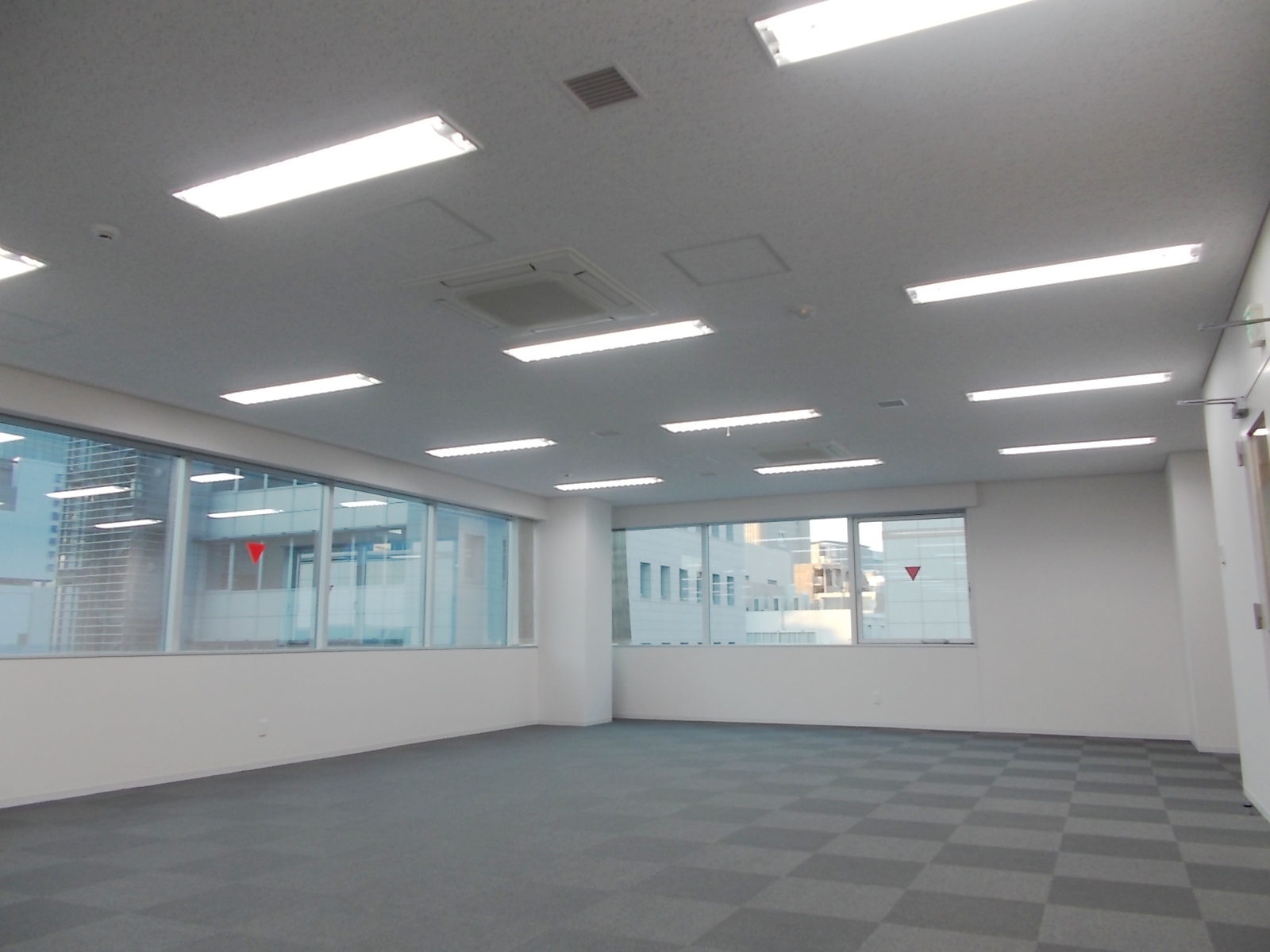 別角度の様子