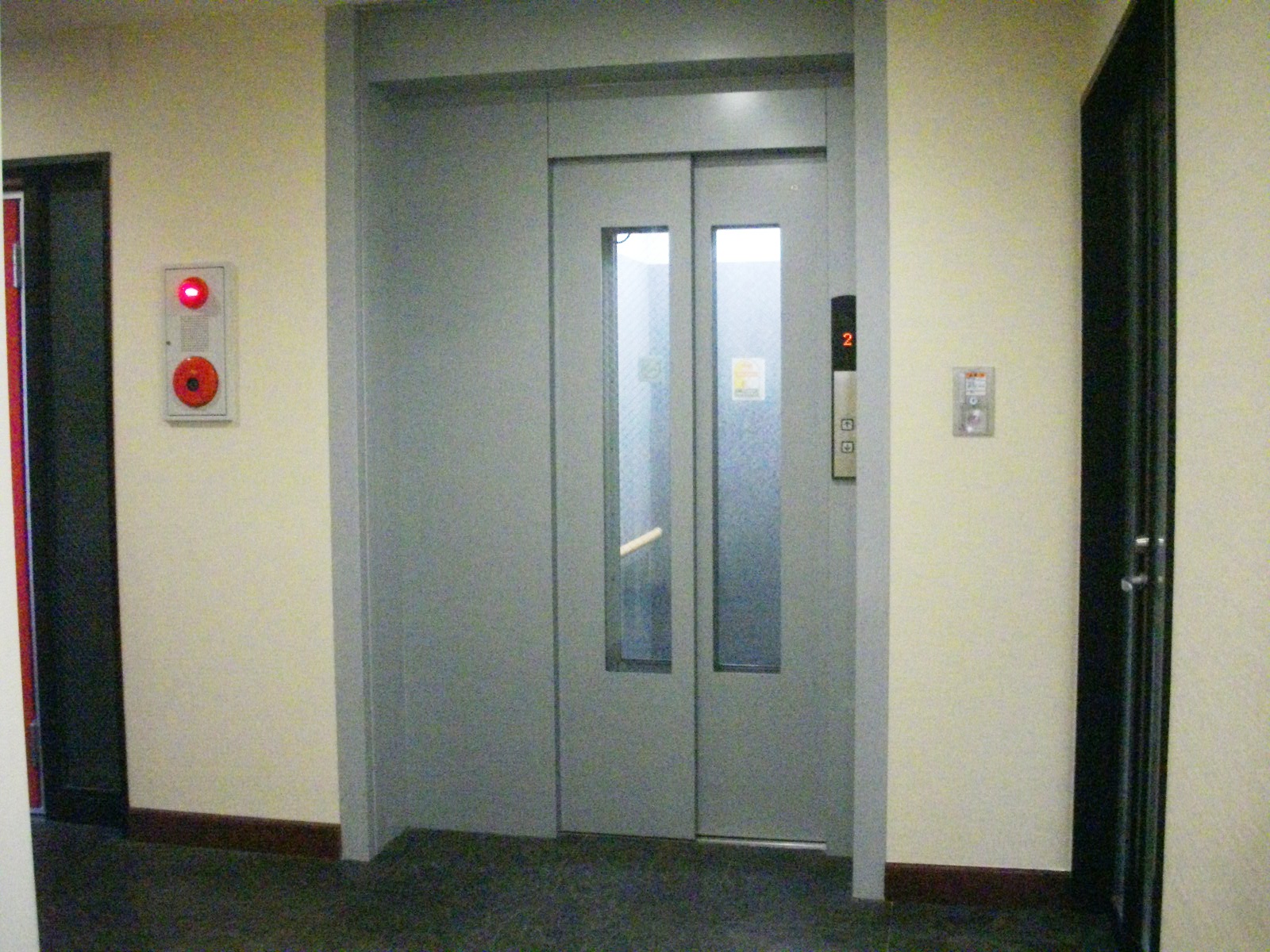 エレベーターホール