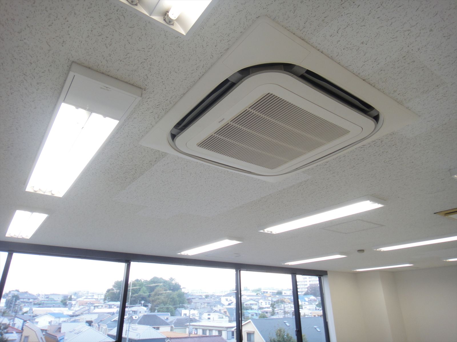 空調は個別方式