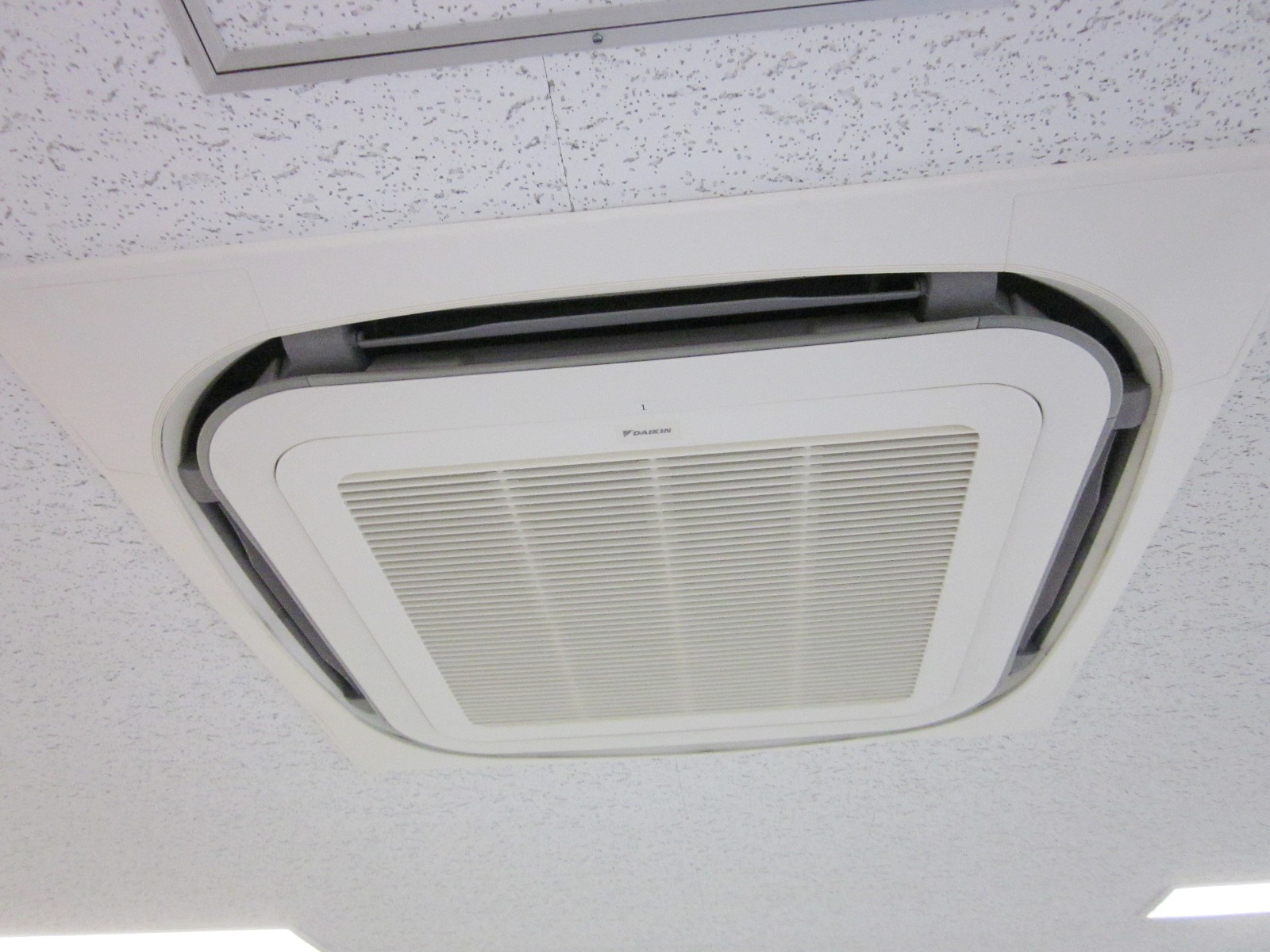 空調機器