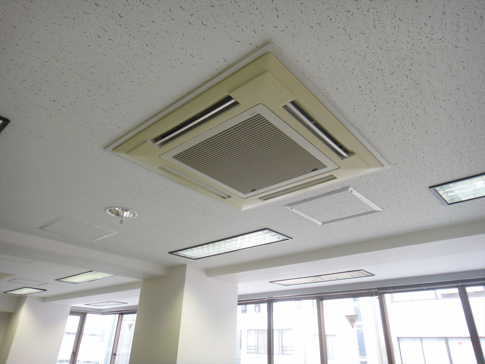空調