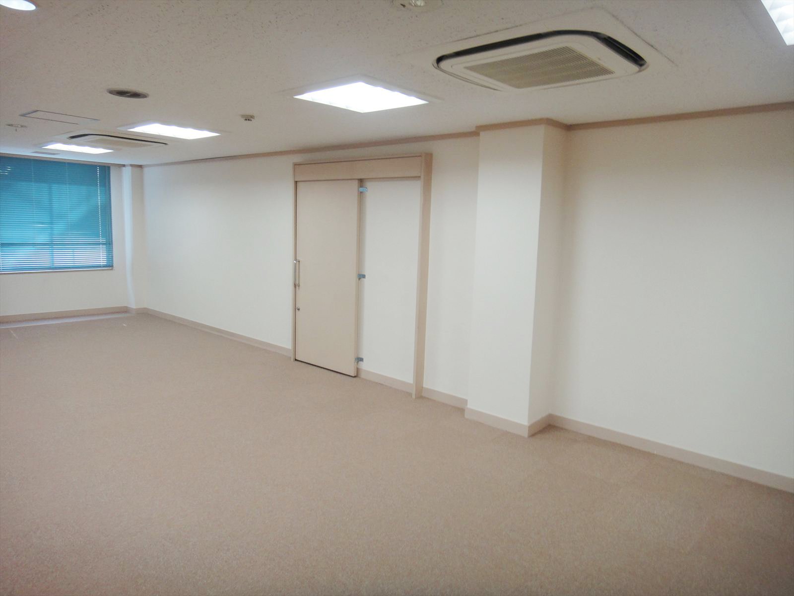 貸室出入口