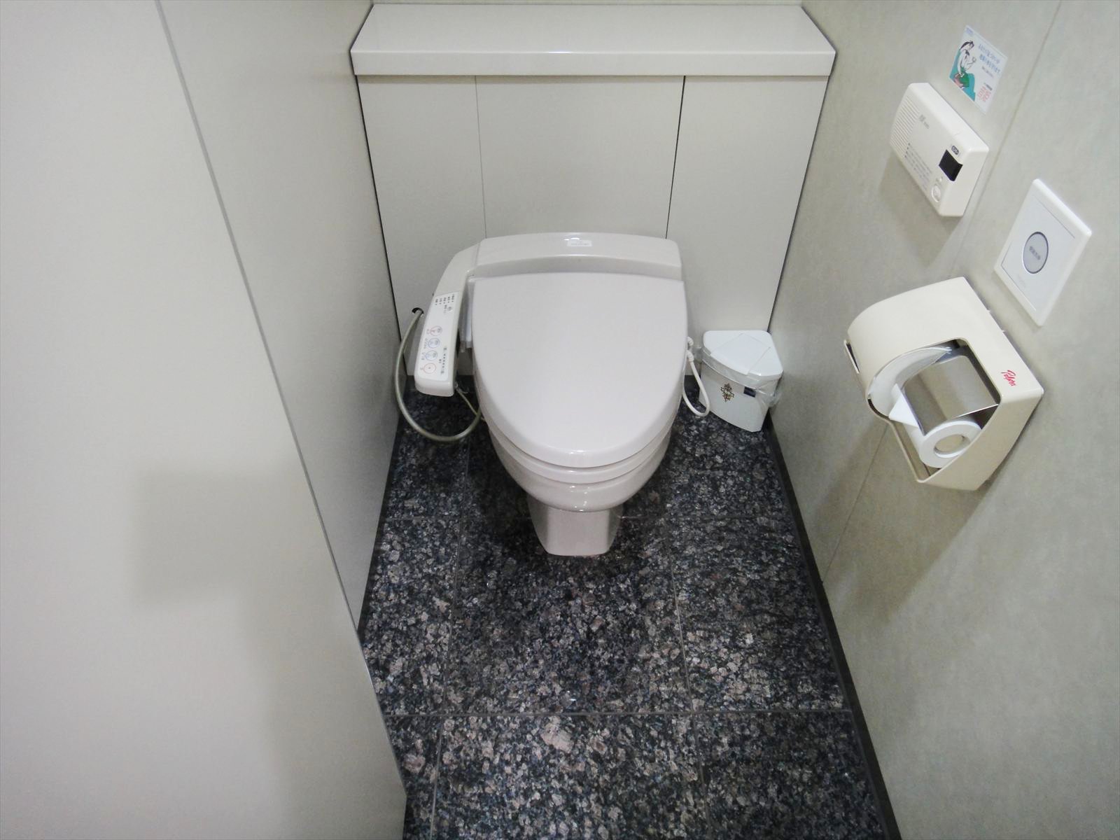 トイレ個室