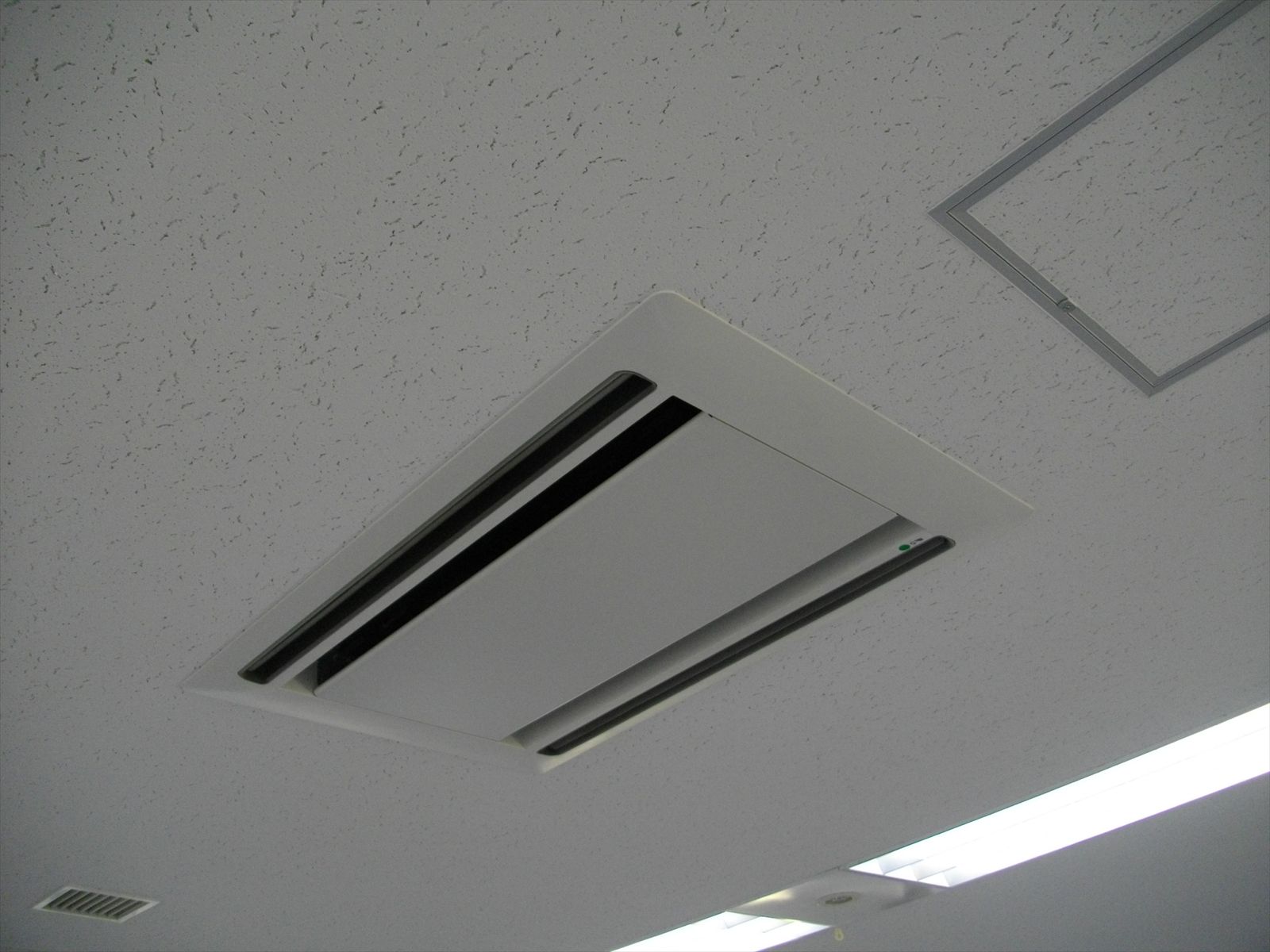 空調機器