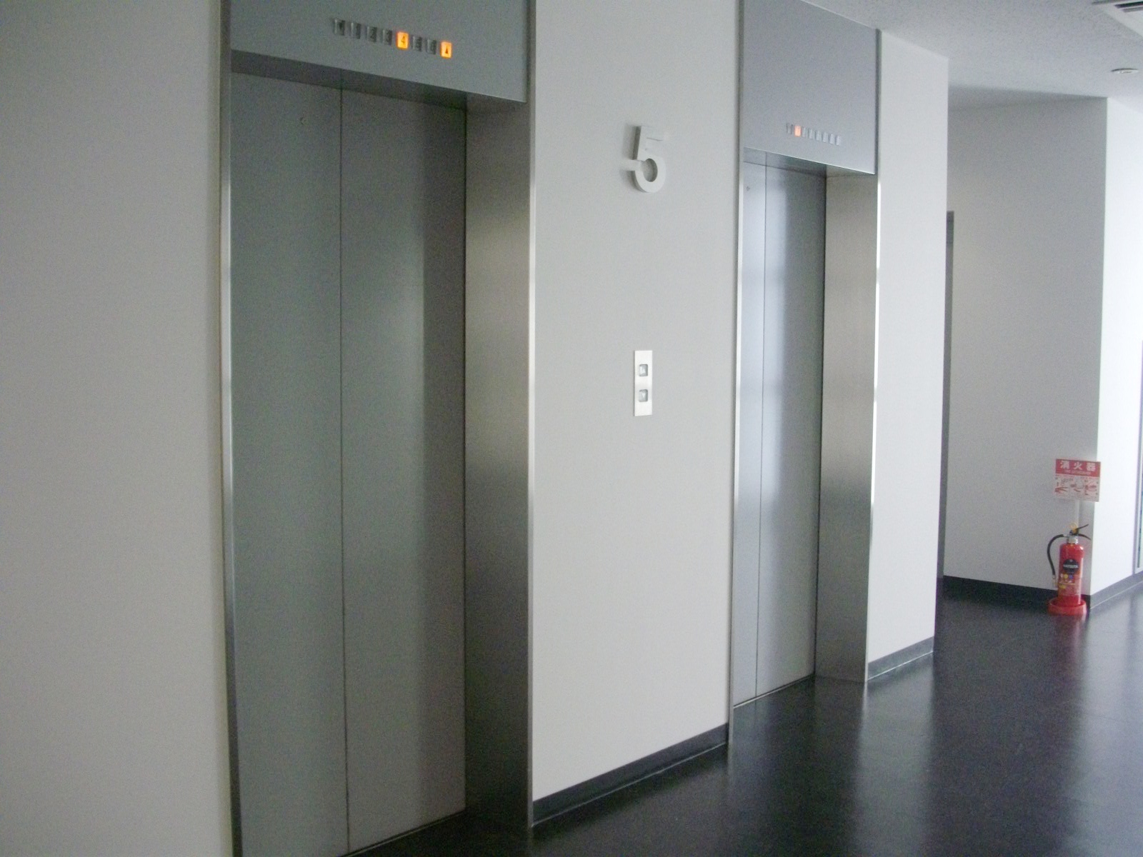 エレベーターホール