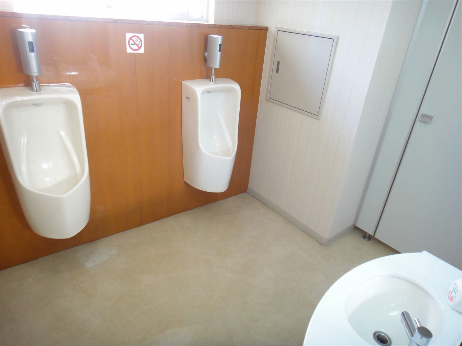 男性用トイレ