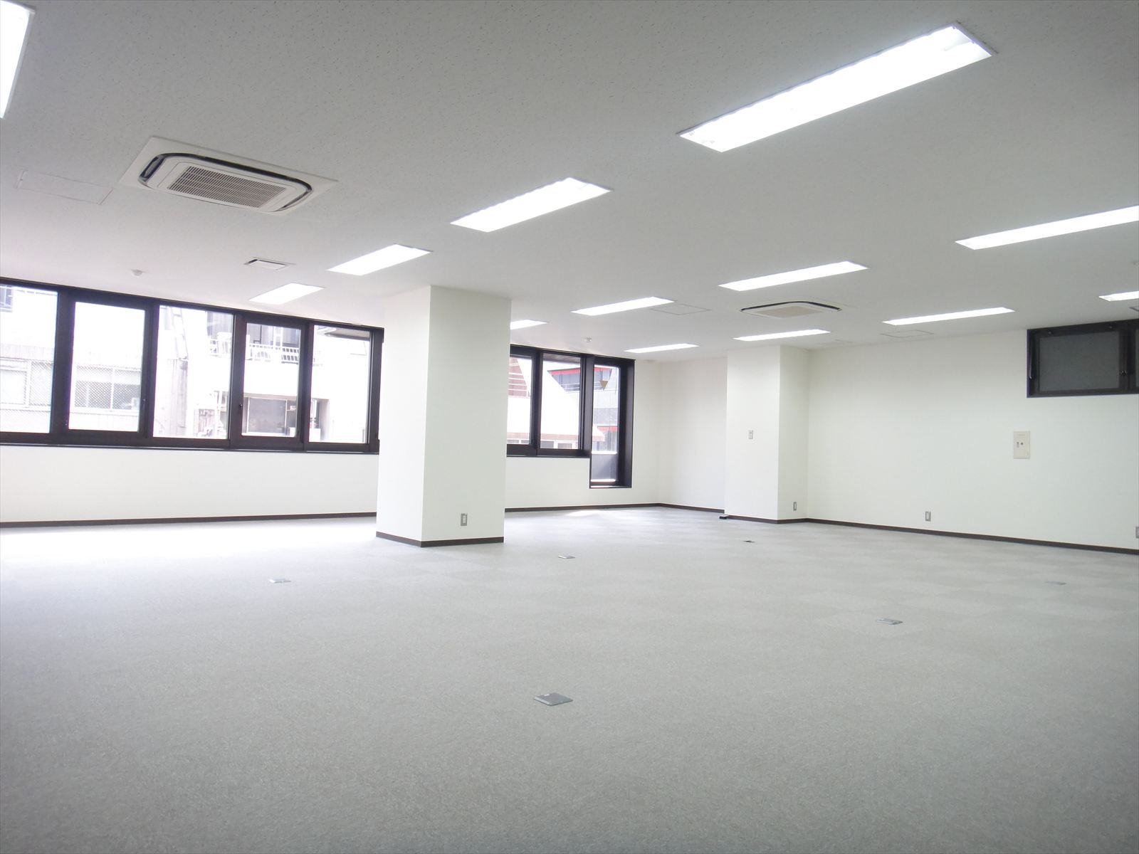 オフィス室内参考画像（6階・約48坪）