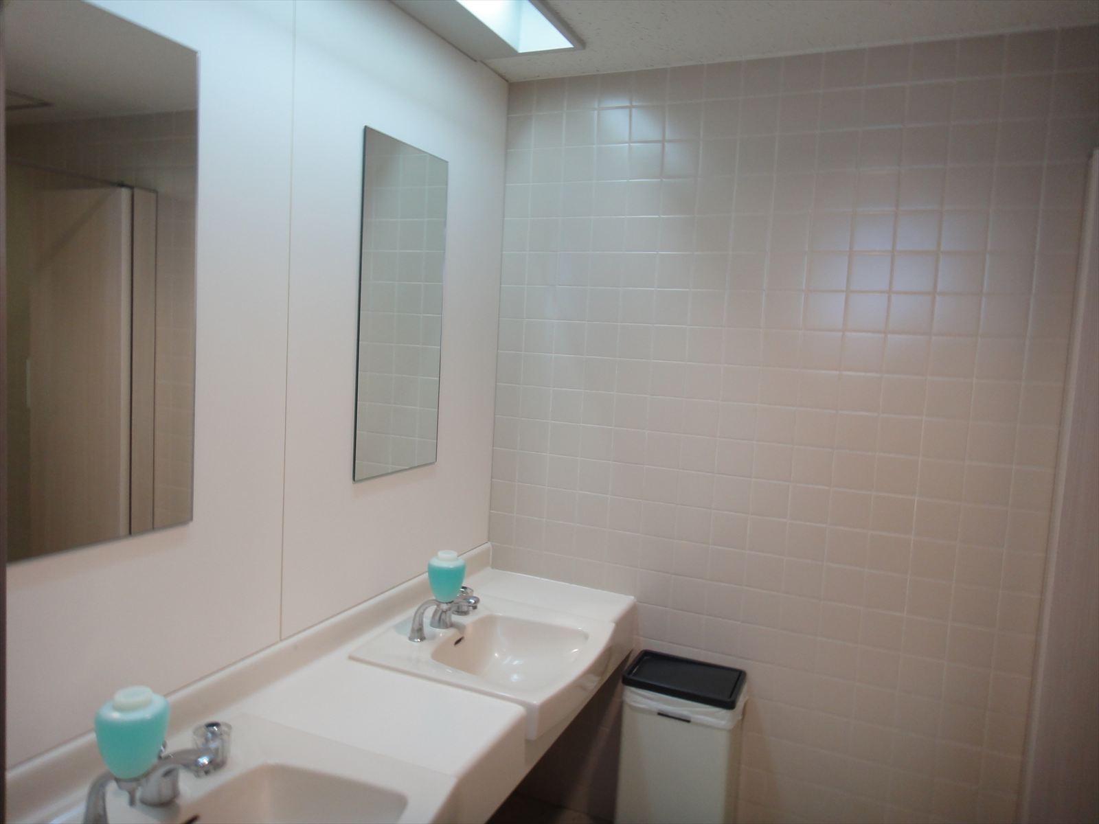 男女別トイレ完備