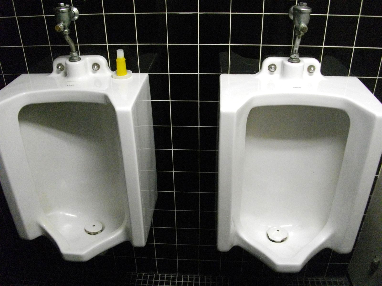 男性用トイレ