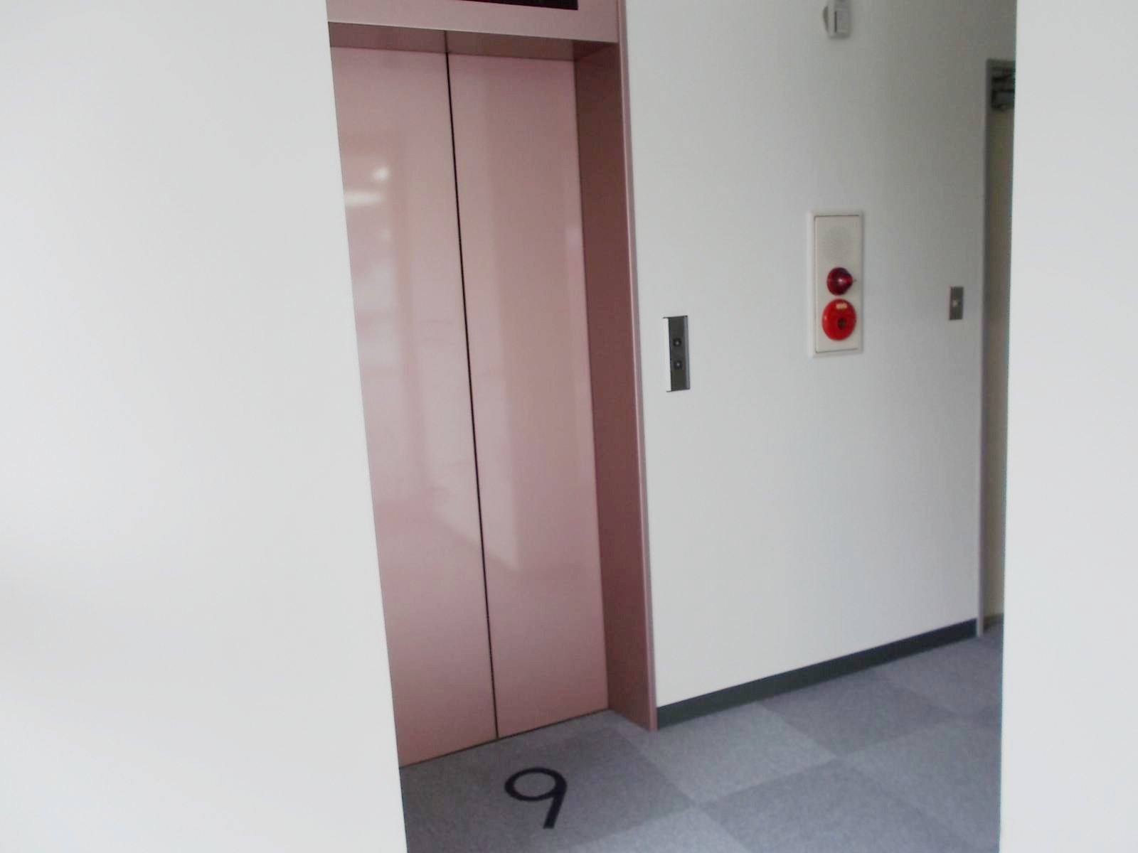 エレベータ―ホール