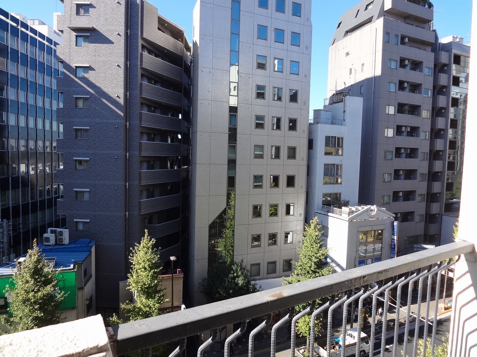 リフレッシュに良さそうなバルコニー