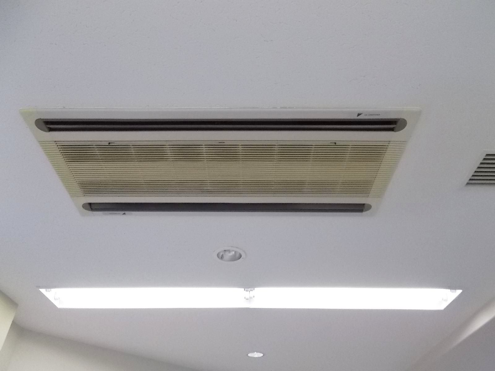 空調