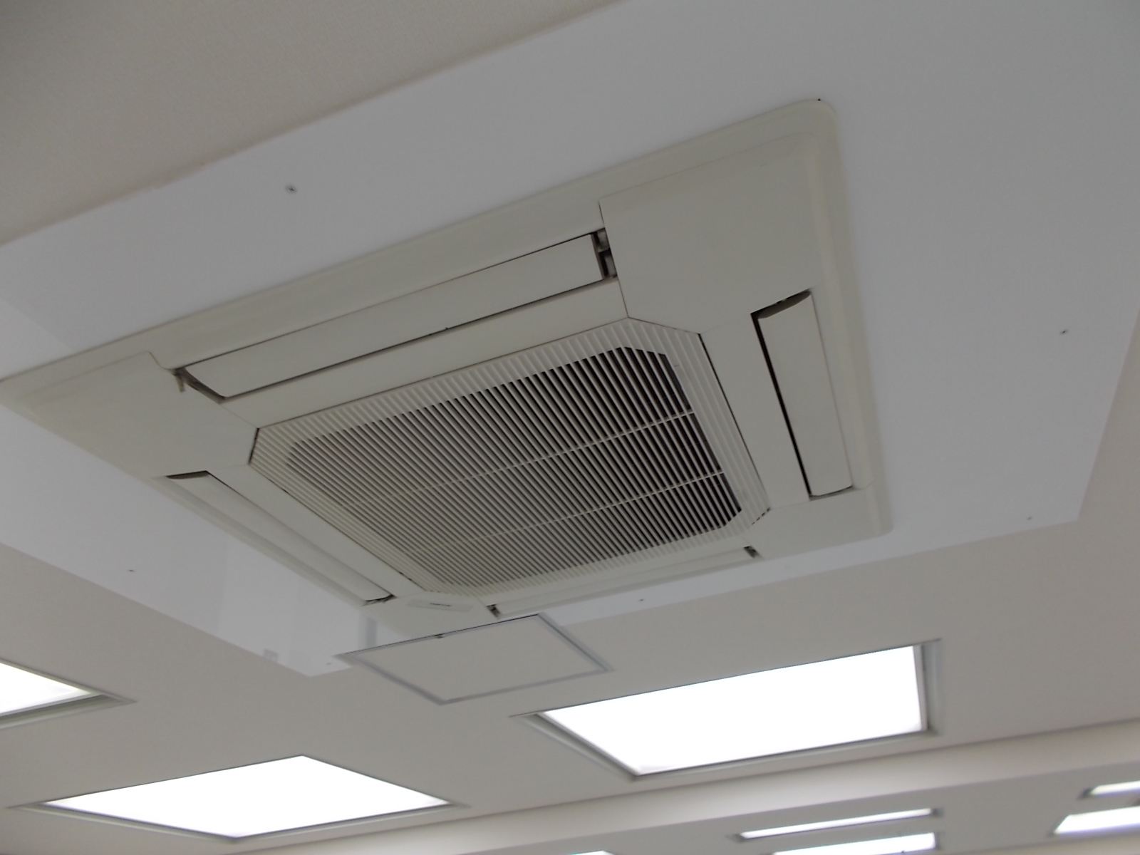 空調吹き出し口