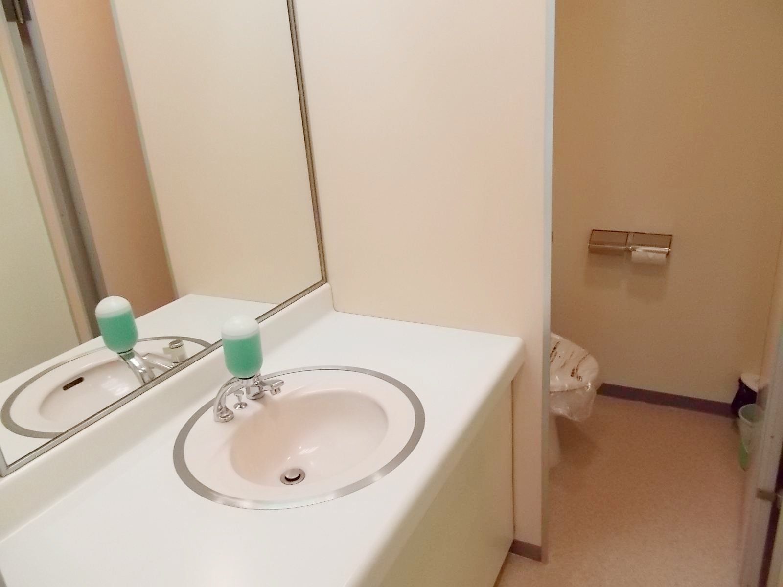 女性用トイレ