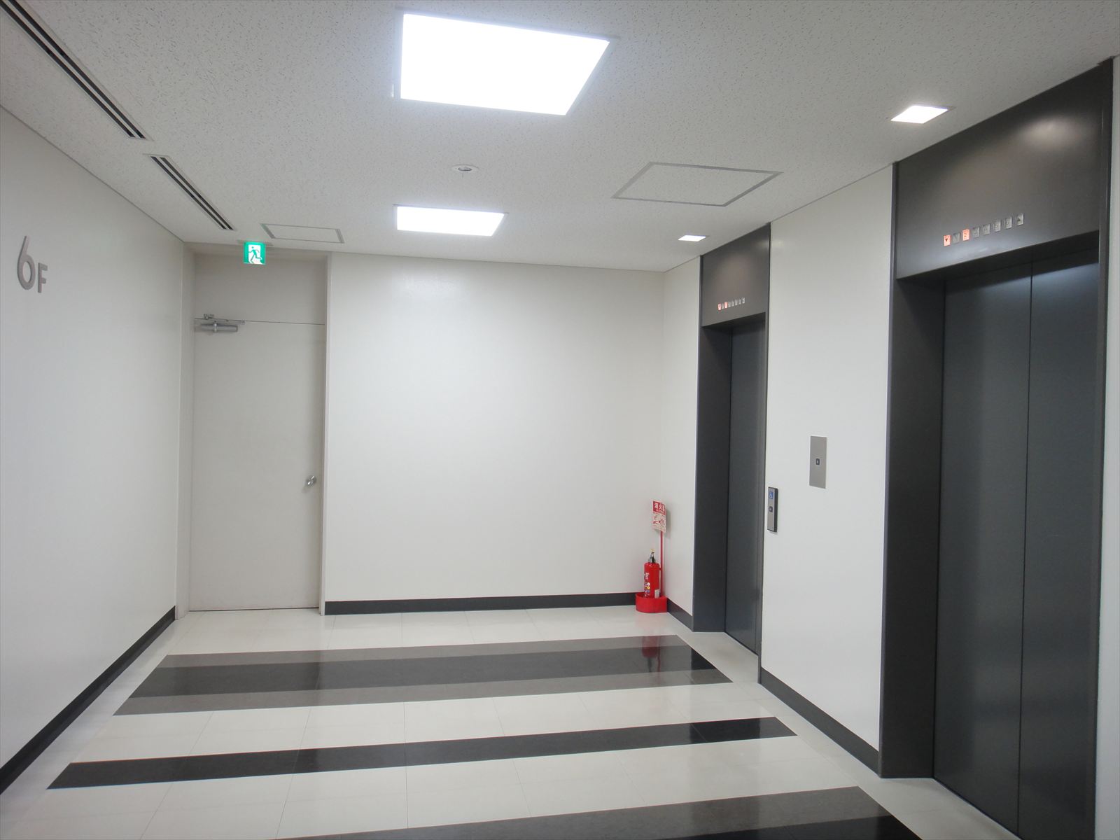 エレベーターホール