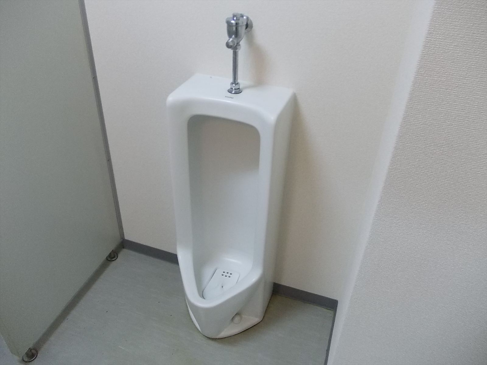 男性用トイレ