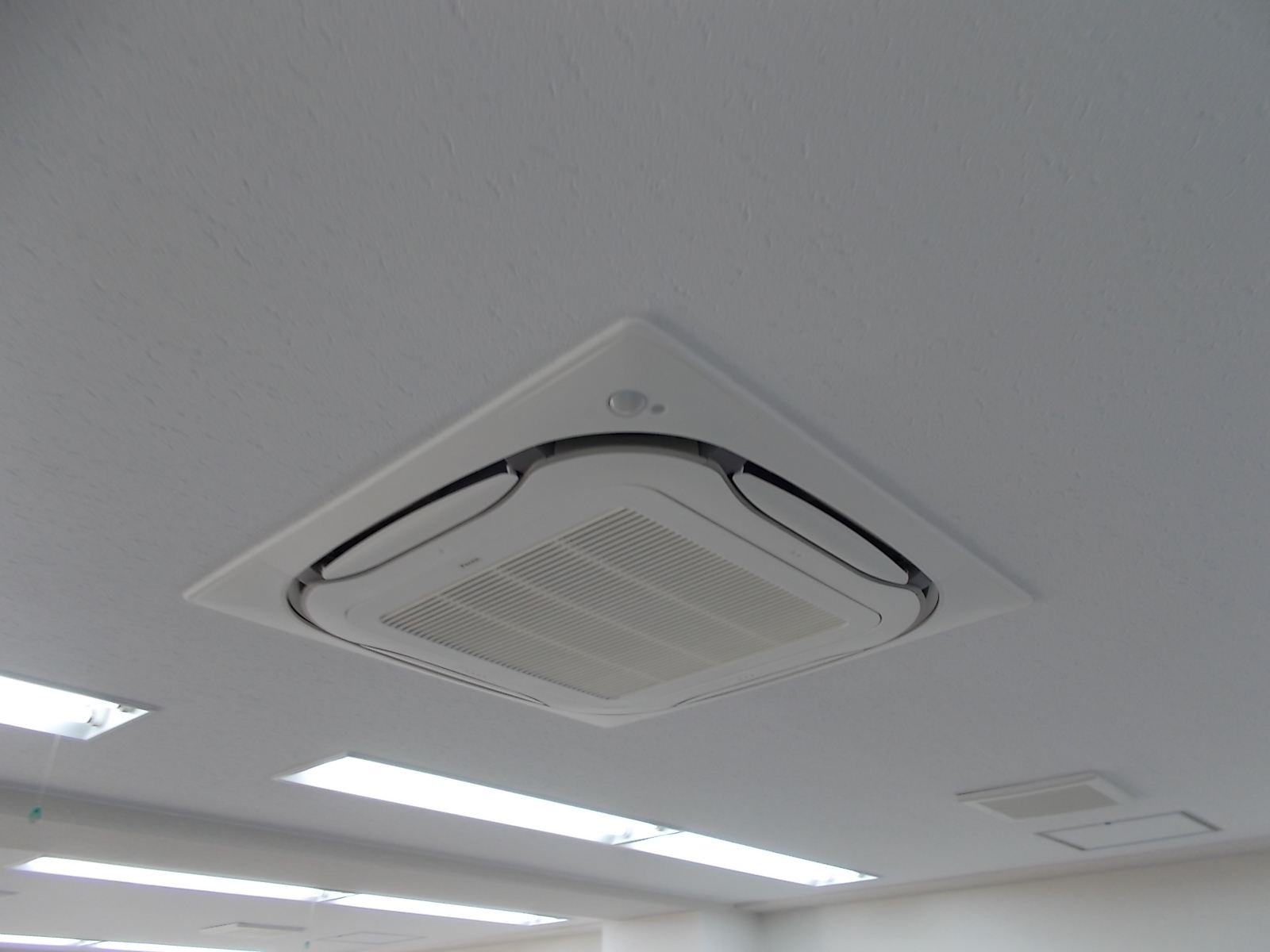 空調機器